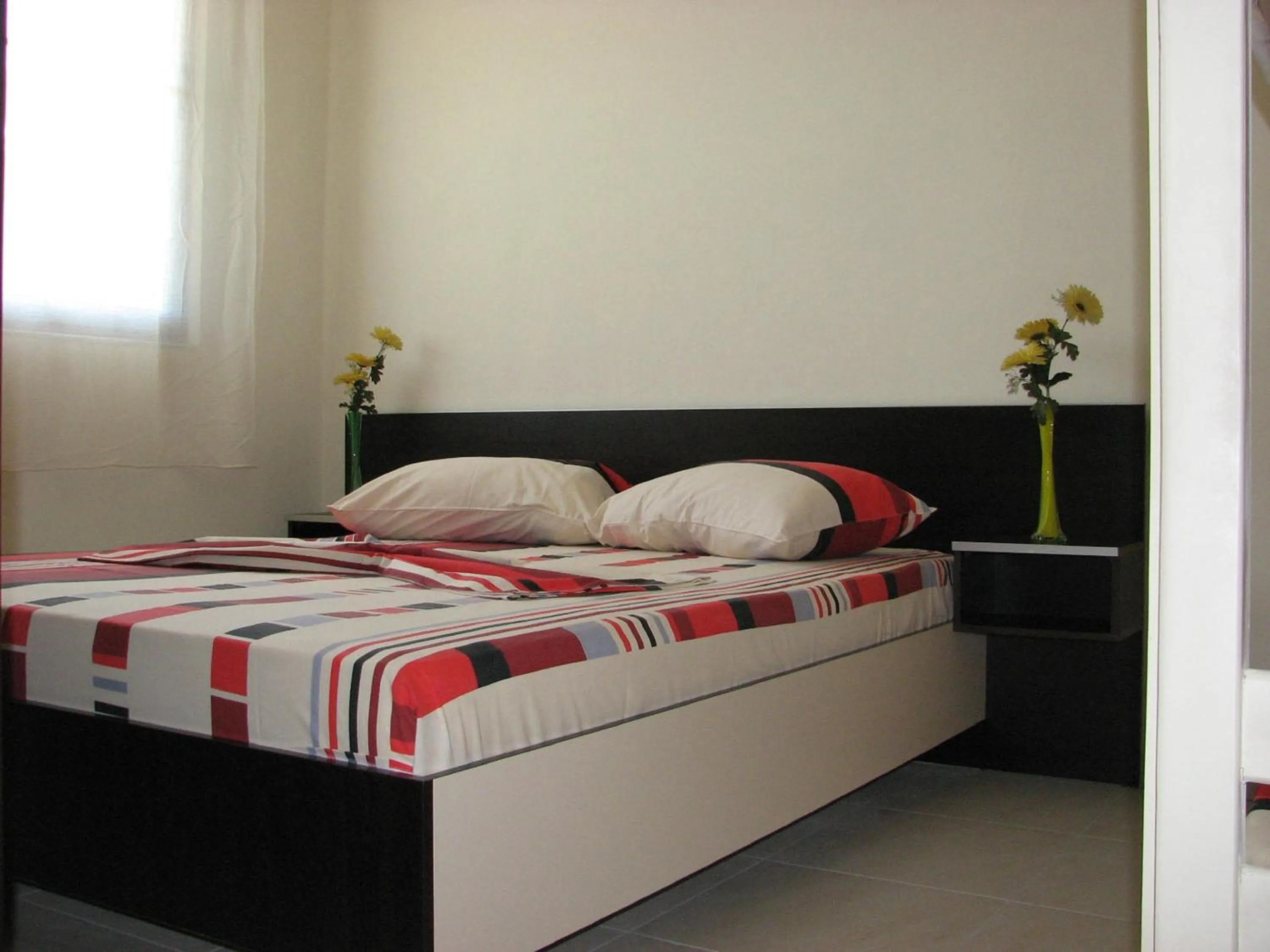 Bedroom, Bed in Aparthotel Vila Tufi