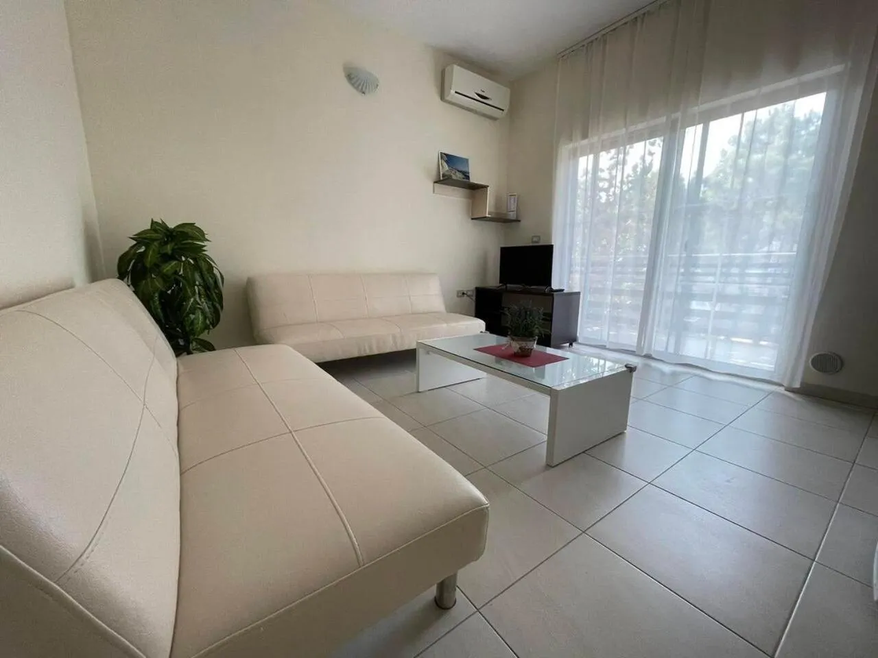 Aparthotel Vila Tufi