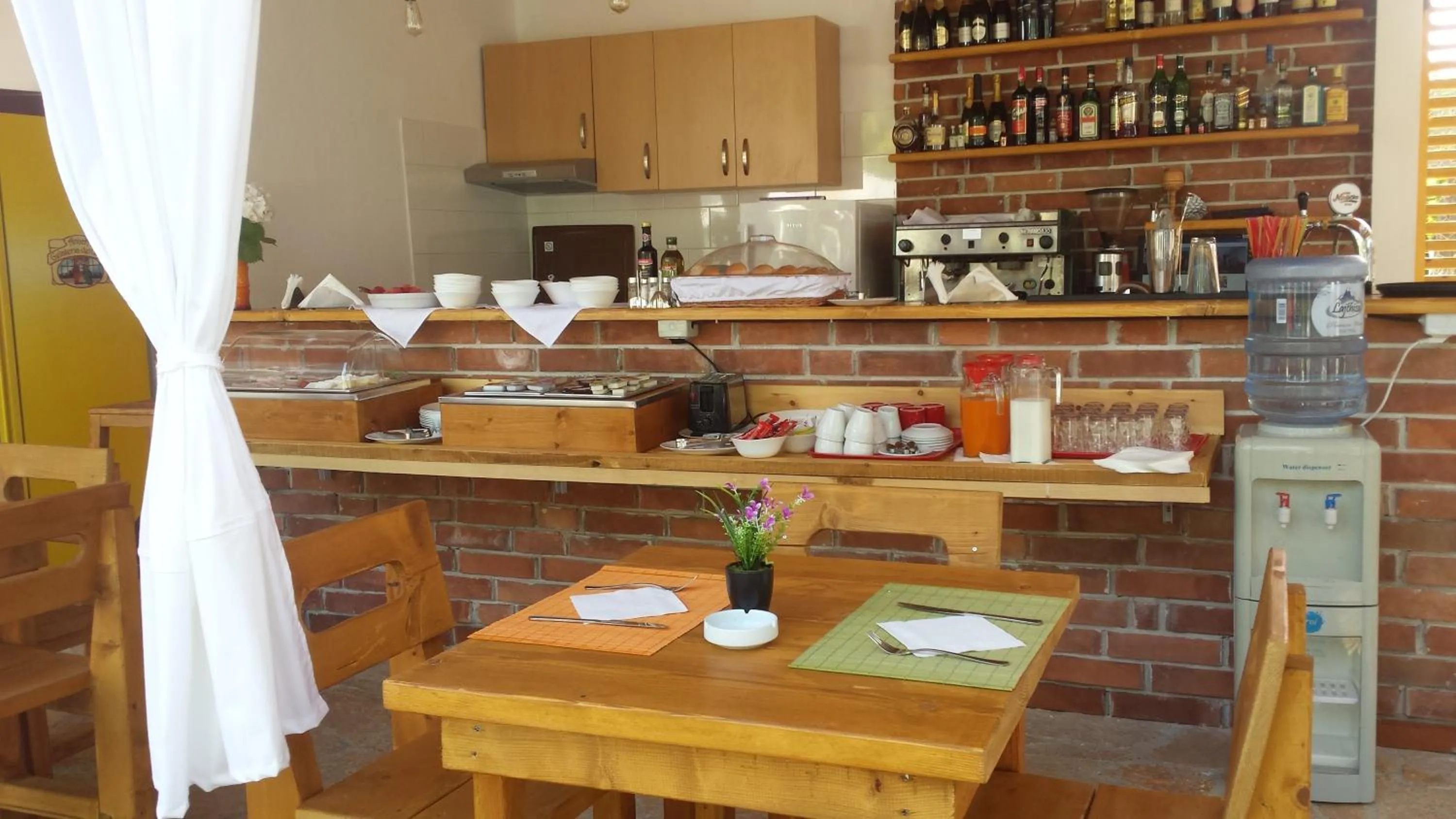 Aparthotel Vila Tufi