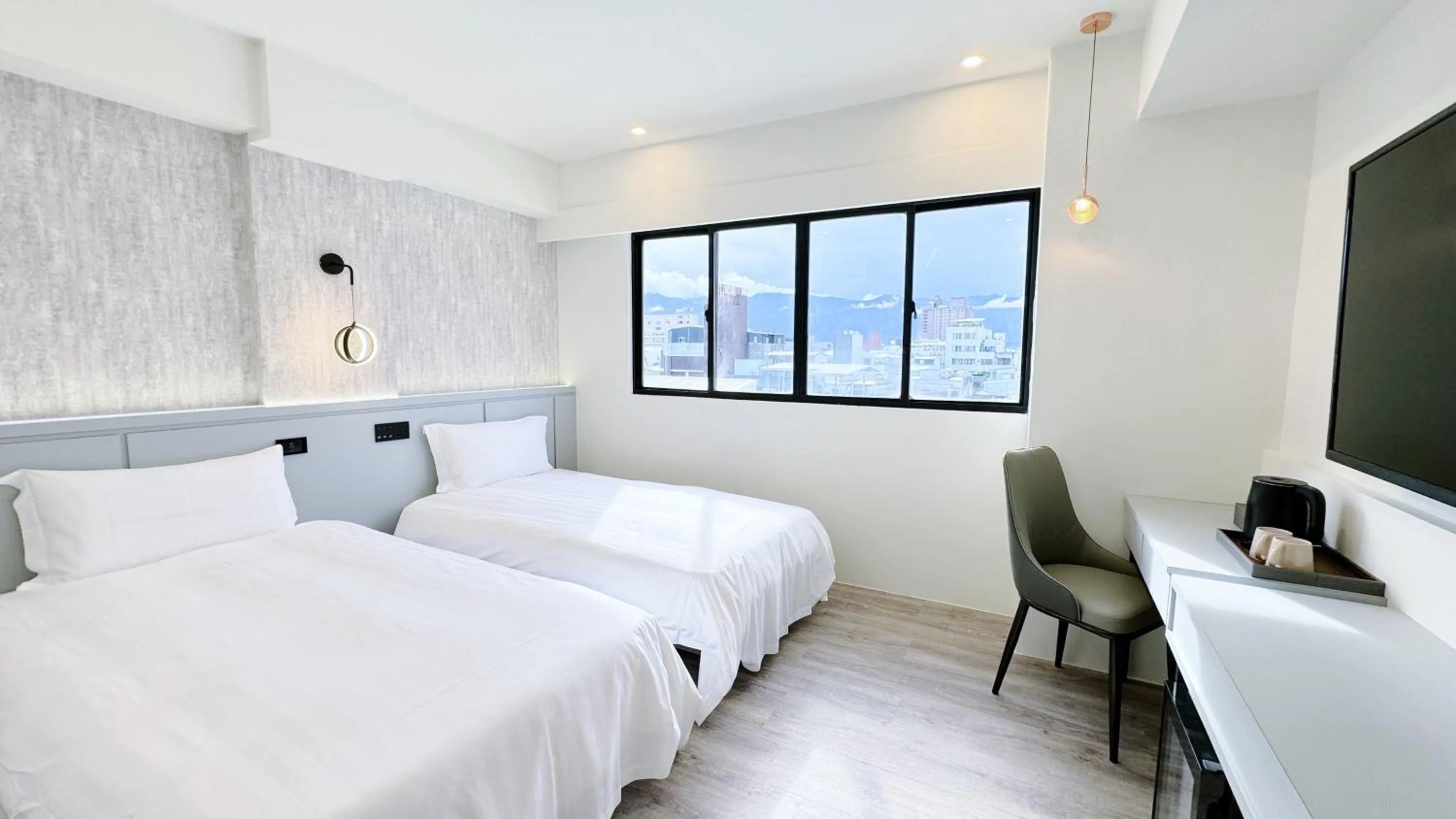 Superior Twin Room in Yoai Mountain Roam Hotel