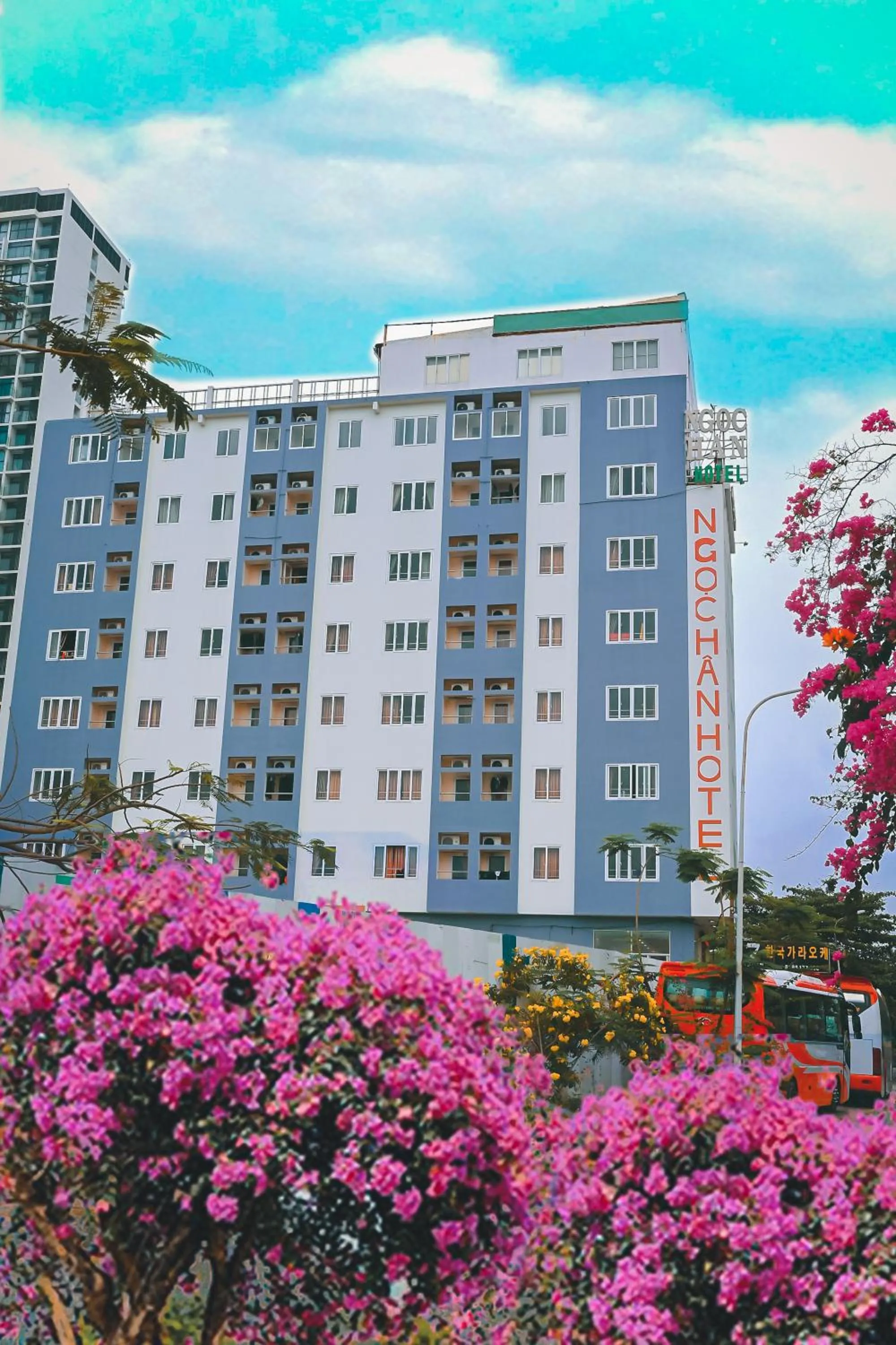Property building in Ngọc Hân Hotel By The Moment