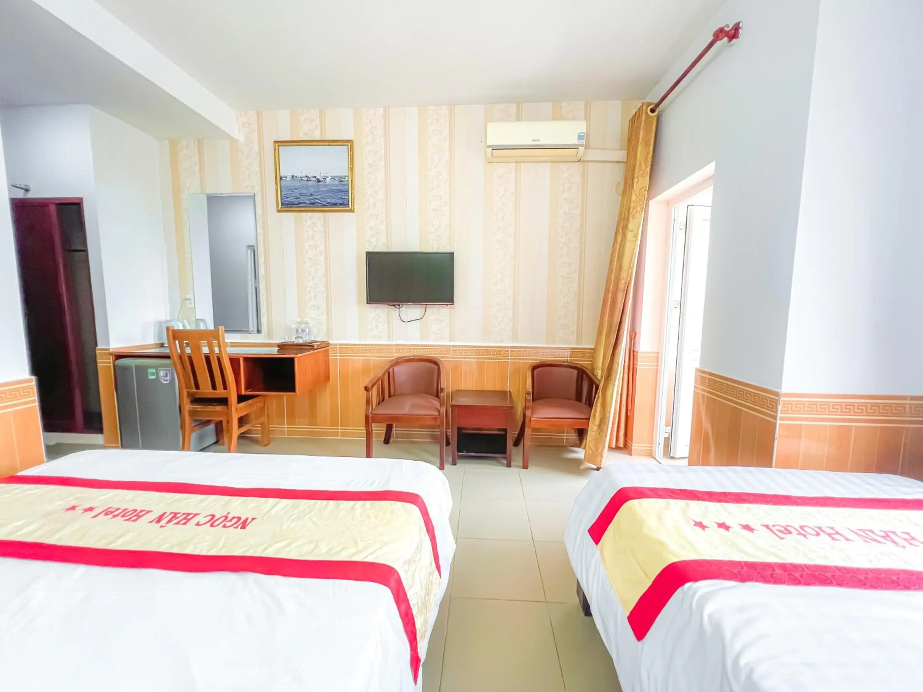 Triple Room with Balcony in Ngọc Hân Hotel By The Moment Triple Room with Balcony in Ngọc Hân Hotel By The Moment