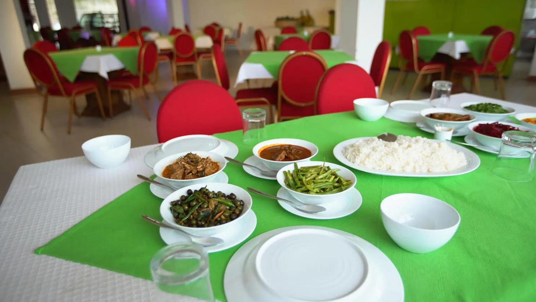 Breakfast in Auslink Hotel