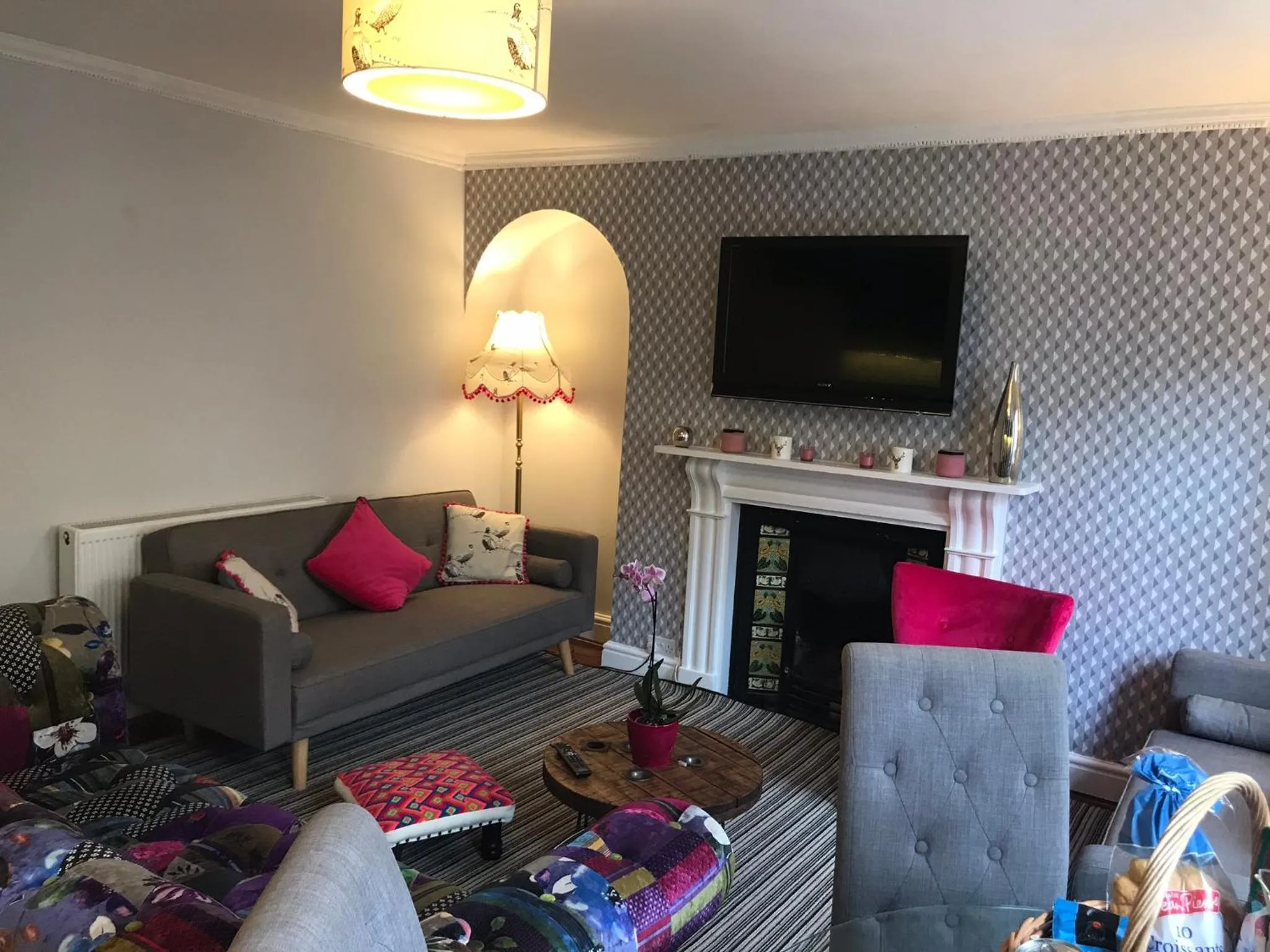 City Centre - Rivers Street, quiet 2 bed ground floor Georgian garden Apartment