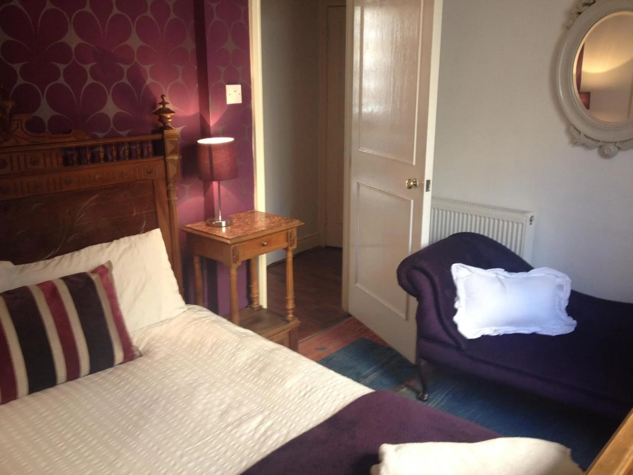 Bedroom, Bed in City Centre - Rivers Street, quiet 2 bed ground floor Georgian garden Apartment