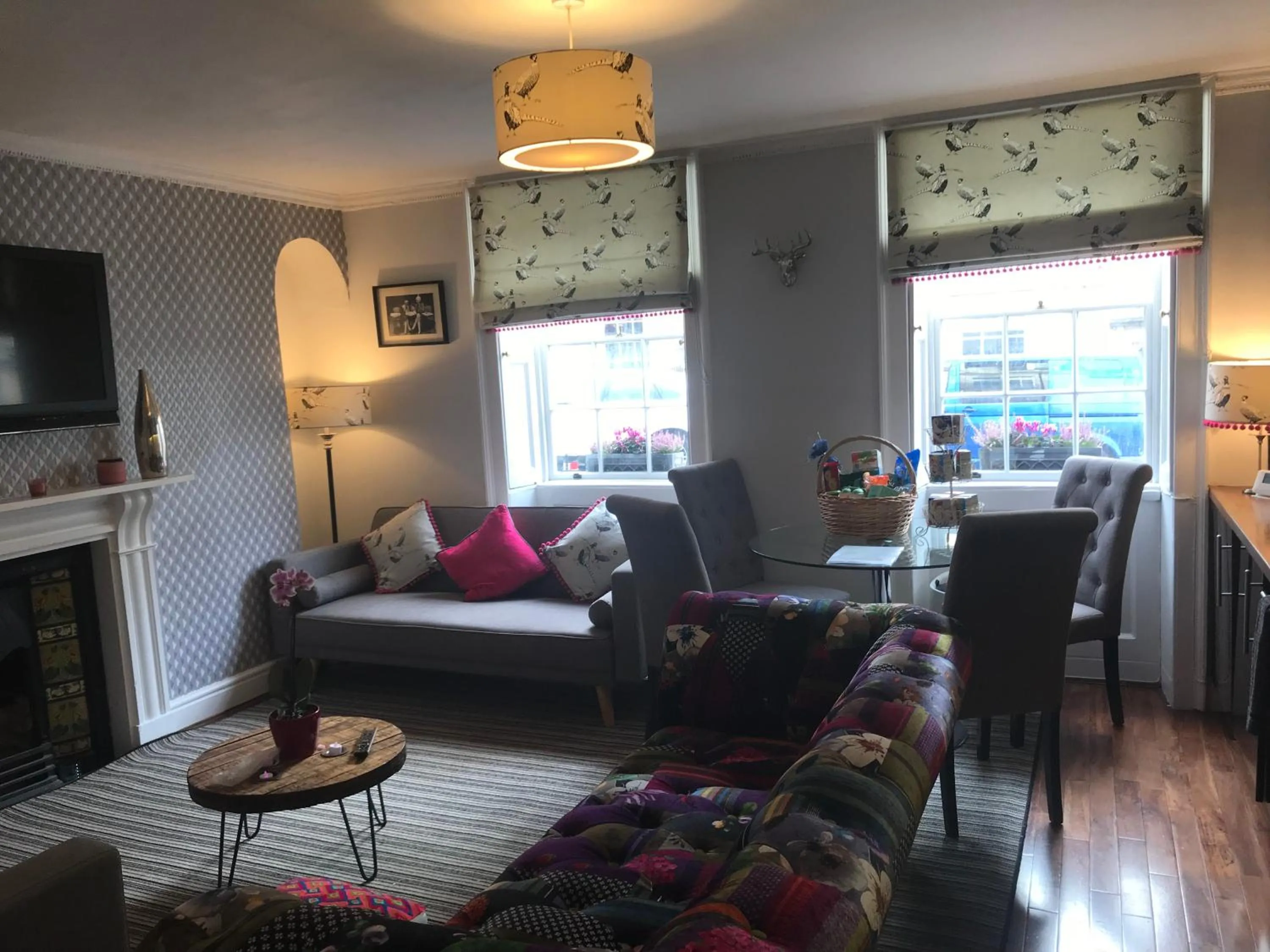 City Centre - Rivers Street, quiet 2 bed ground floor Georgian garden Apartment