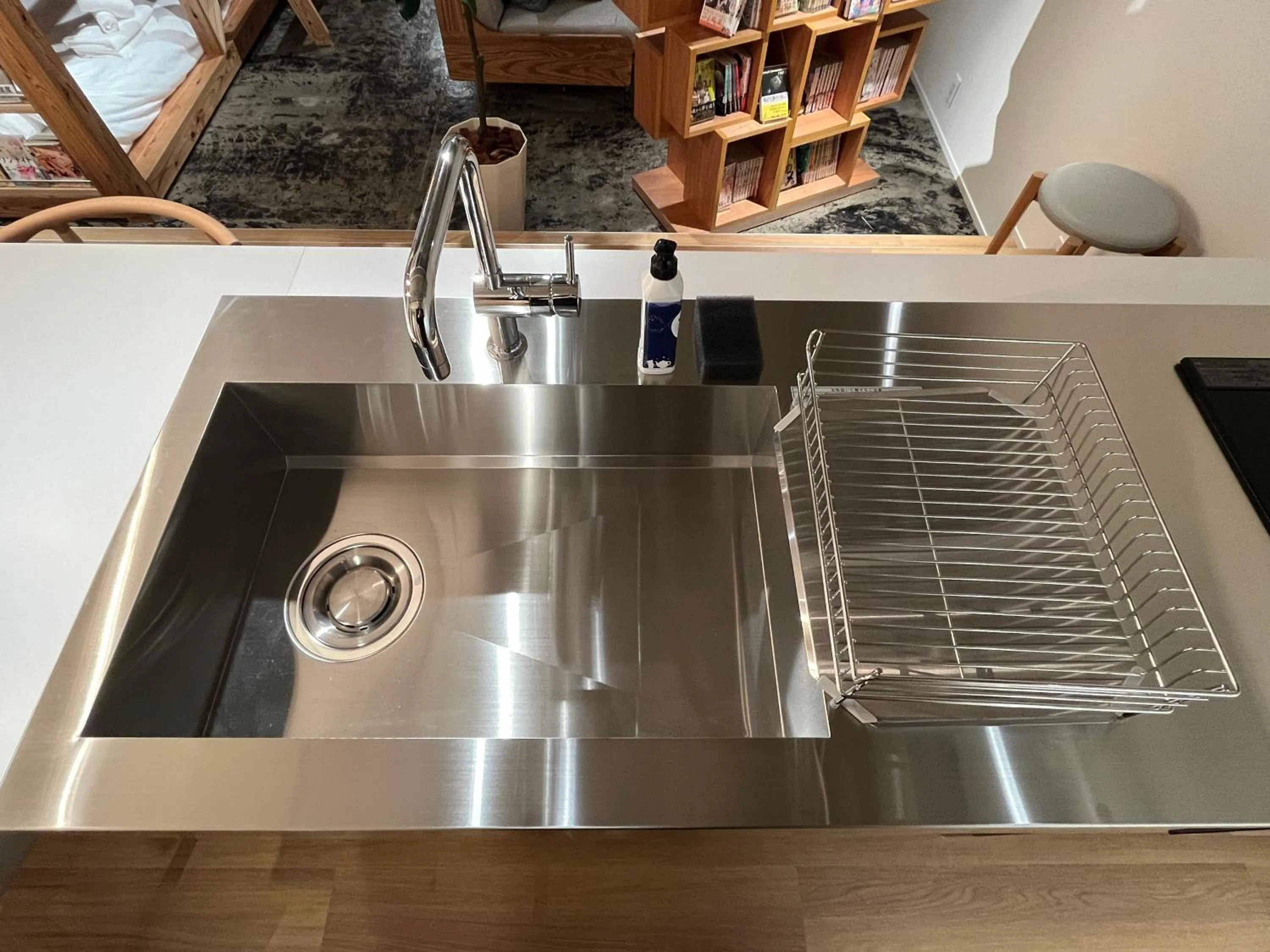 kitchen in MANGA ART HOTEL, BAKUROCHO