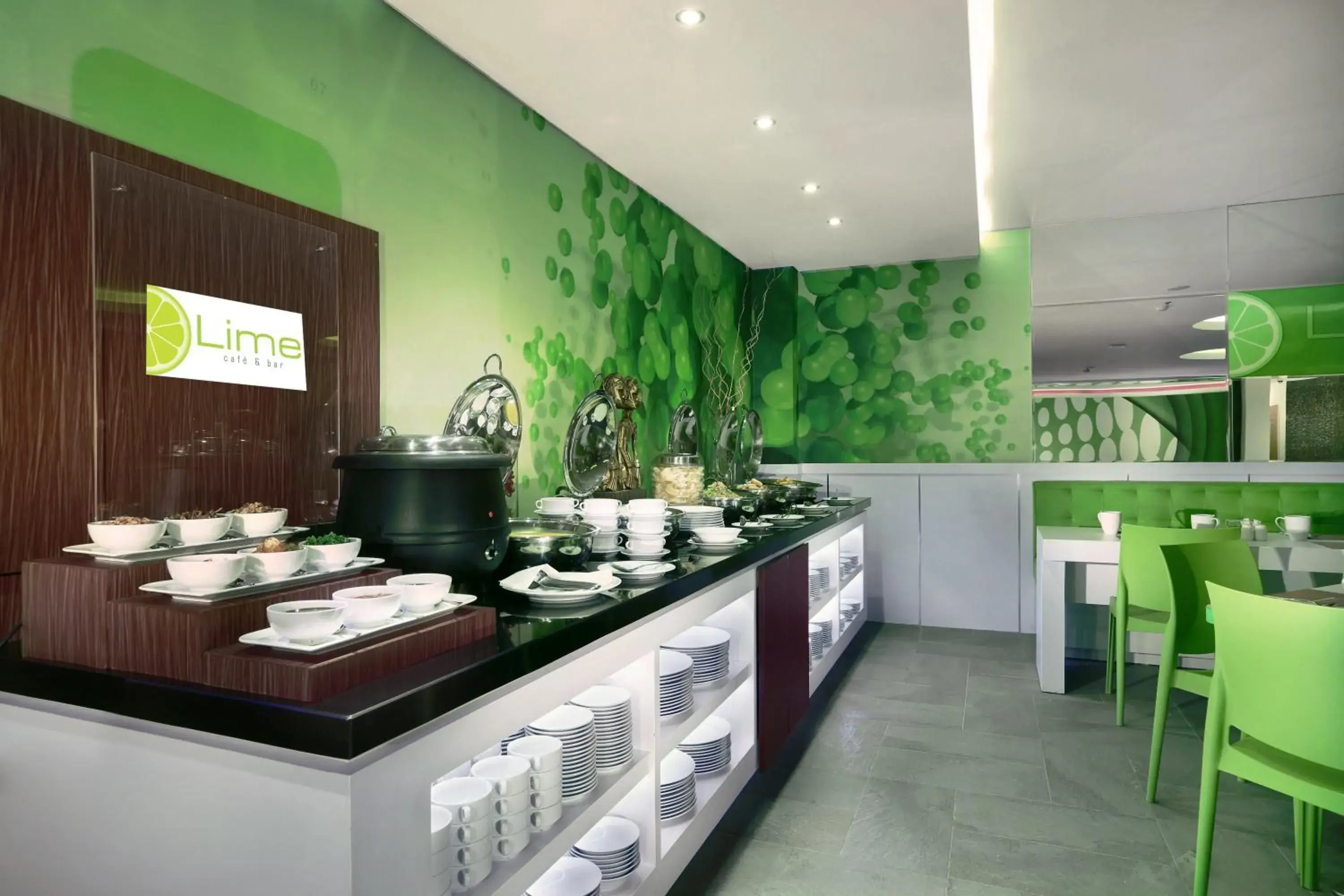 Restaurant/places to eat in favehotel Sunset Seminyak Restaurant/places to eat in favehotel Sunset Seminyak