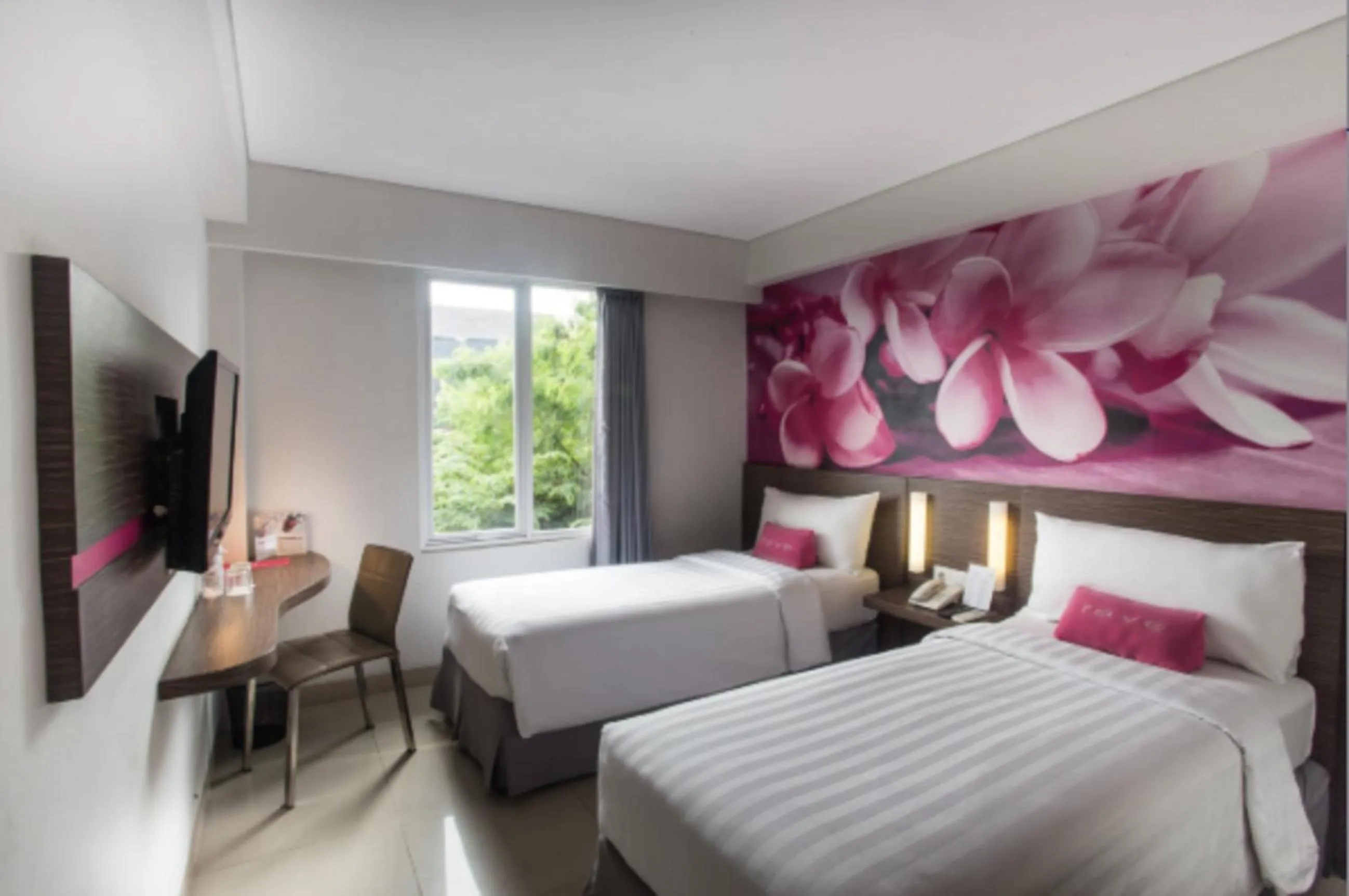 Bedroom, Bed in favehotel Sunset Seminyak
