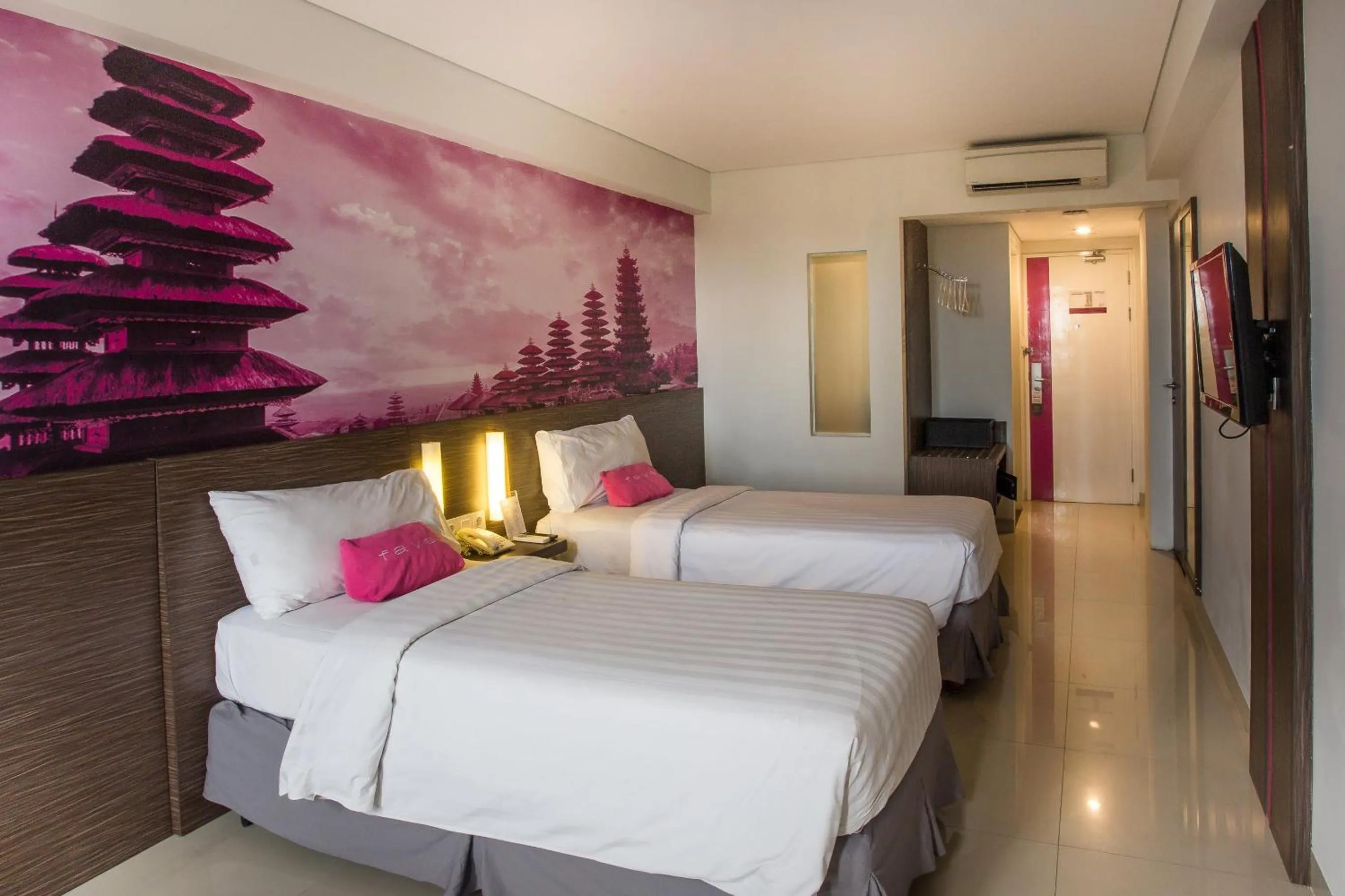 Bed in favehotel Sunset Seminyak