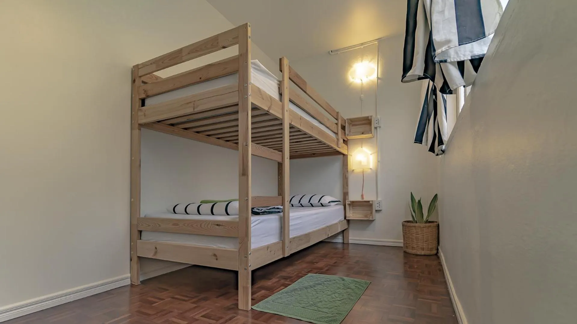 Bedroom, Bed in Cooper