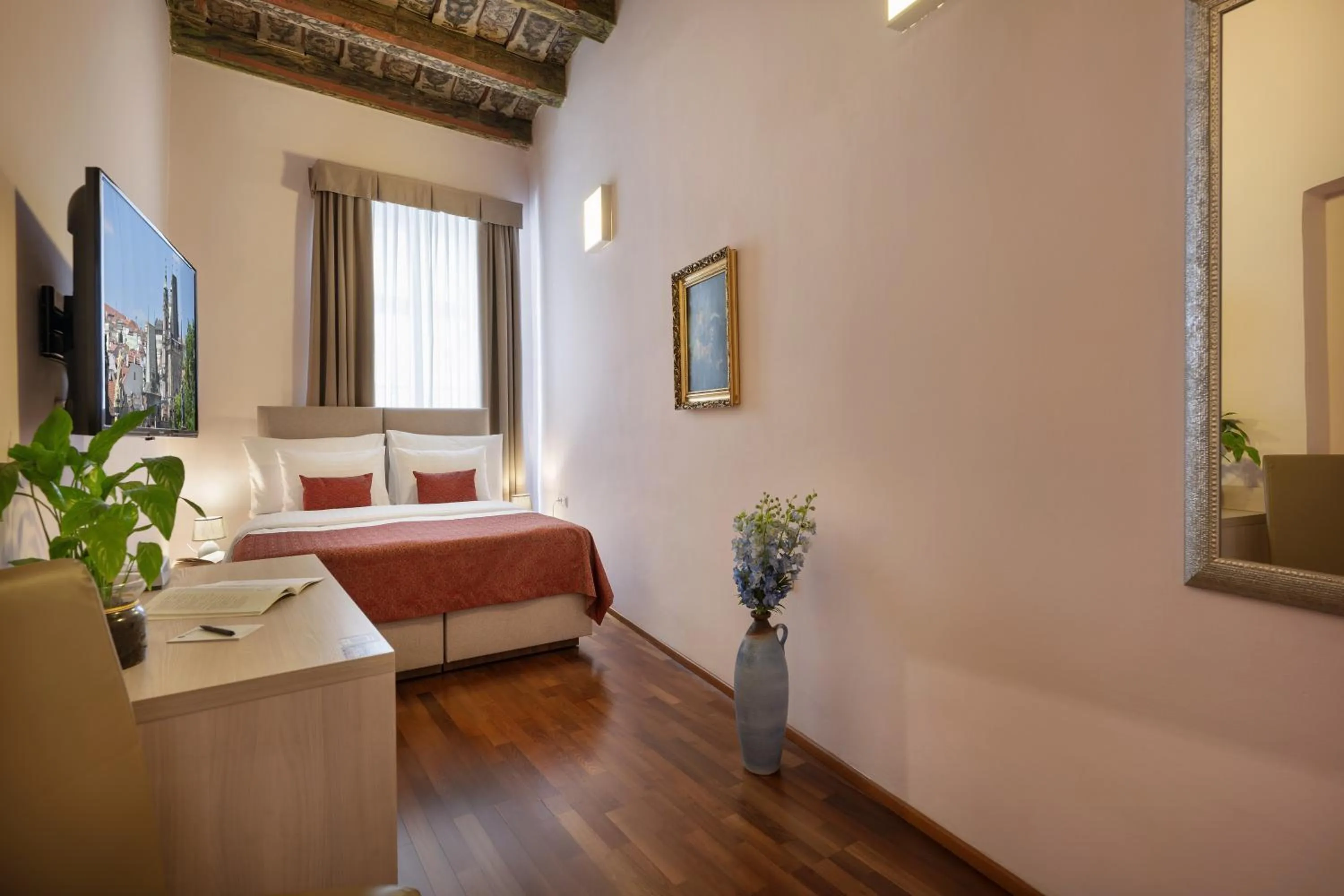 Bed in Boutique Residence by Little King