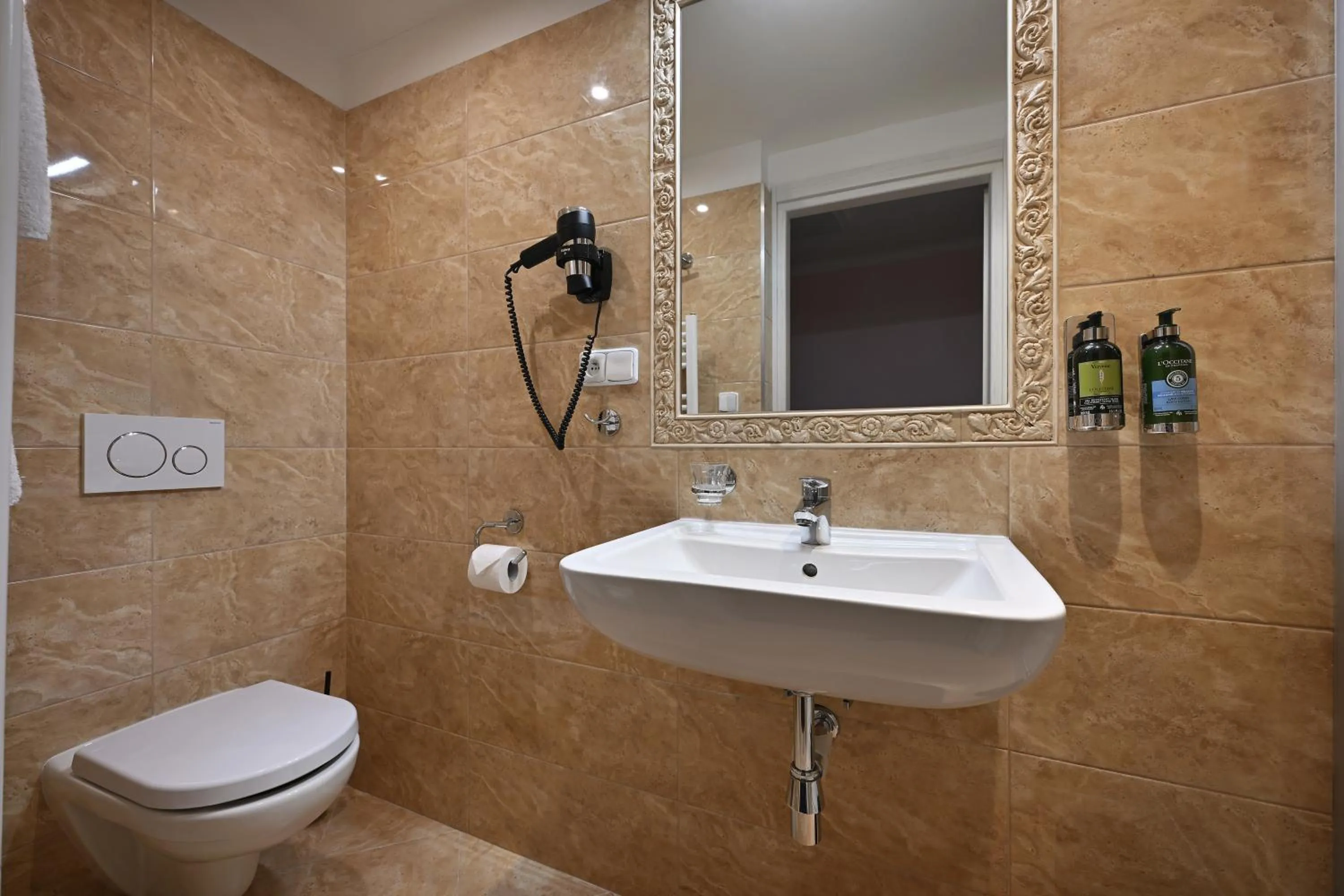 Toilet in Boutique Residence by Little King