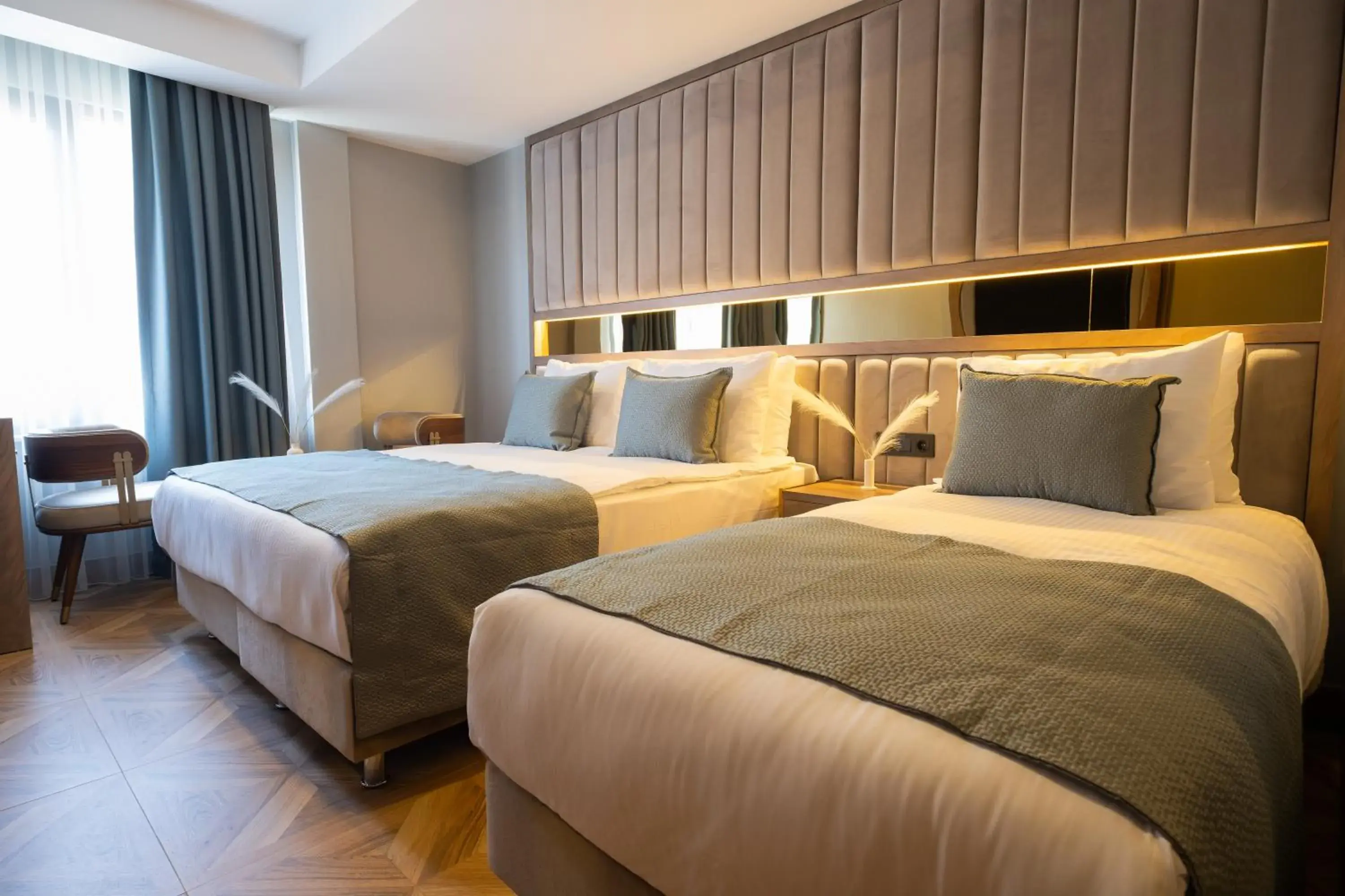 Deluxe Triple Room in Buke Hotel Bomonti Deluxe Triple Room in Buke Hotel Bomonti