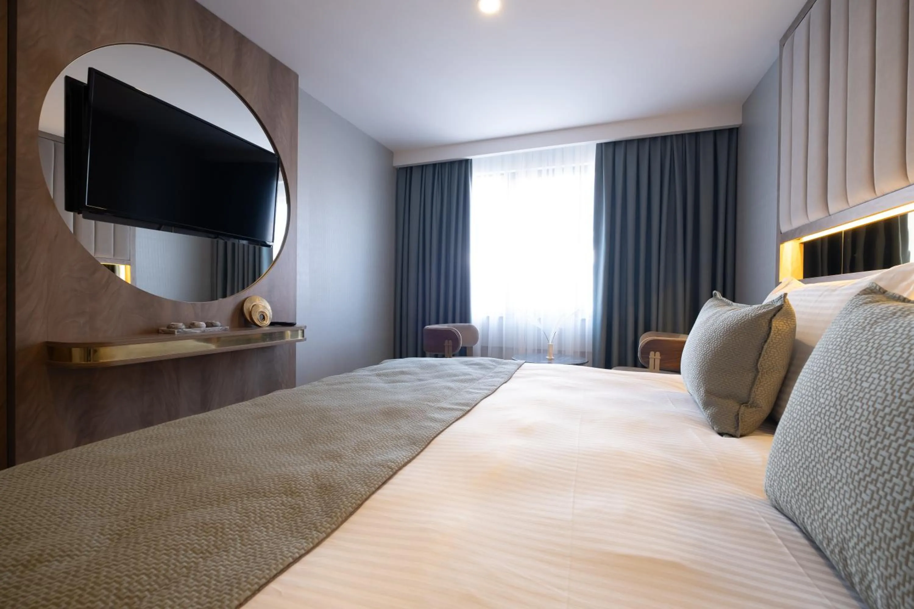 TV and multimedia, Bed in Buke Hotel Bomonti