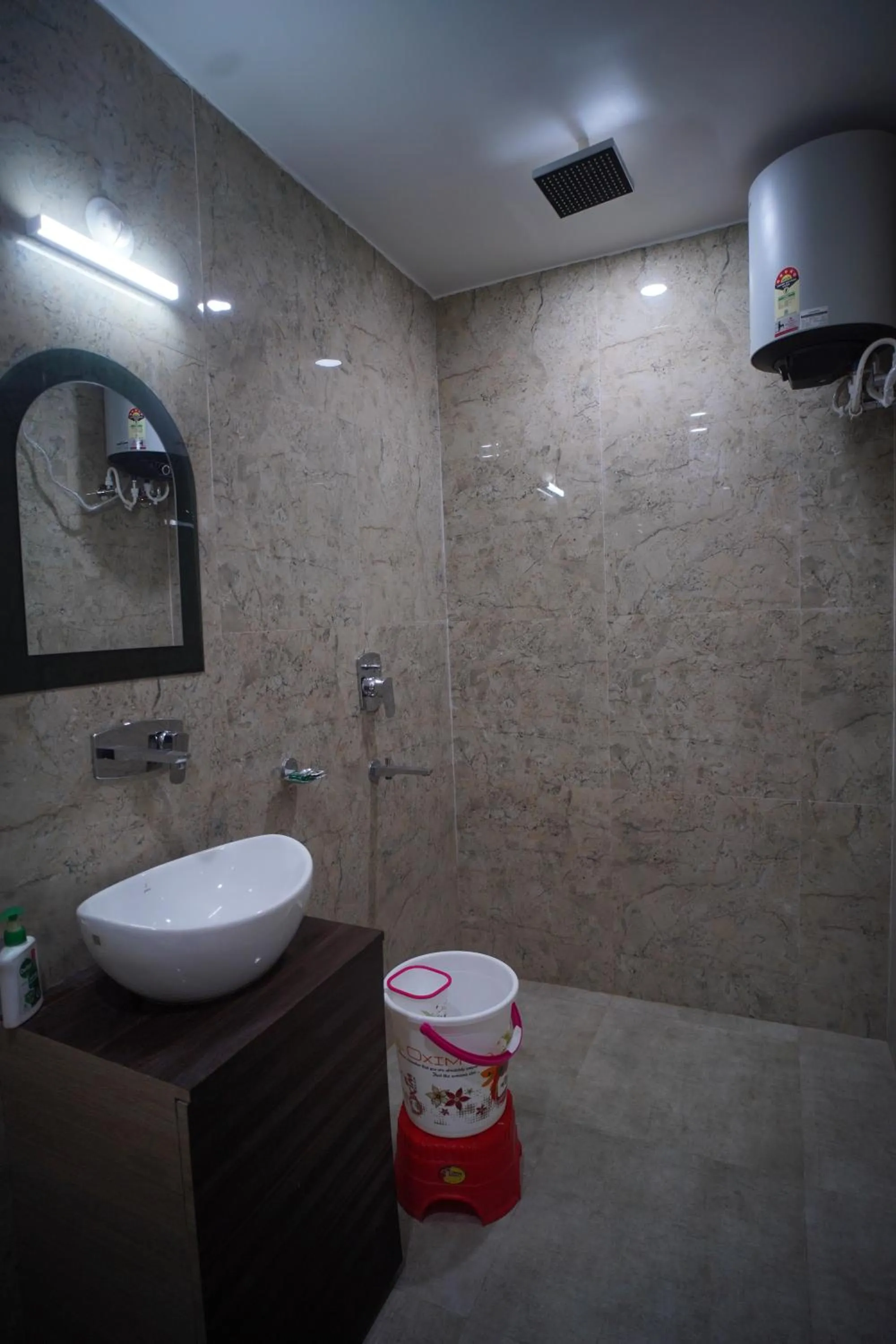 Bathroom in Hotel Asha Inn
