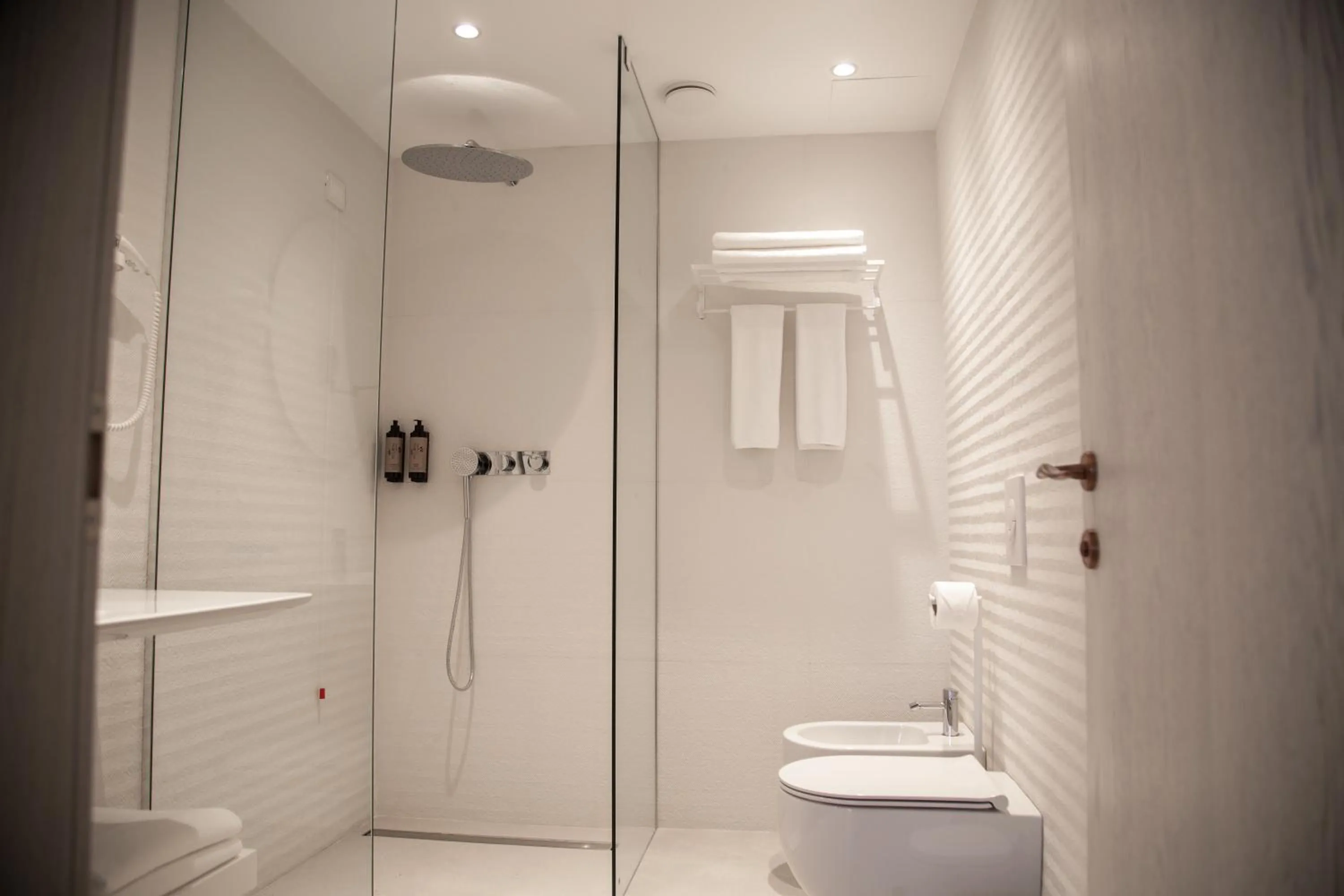 Bathroom in Abi's Hotel & SPA Vlore