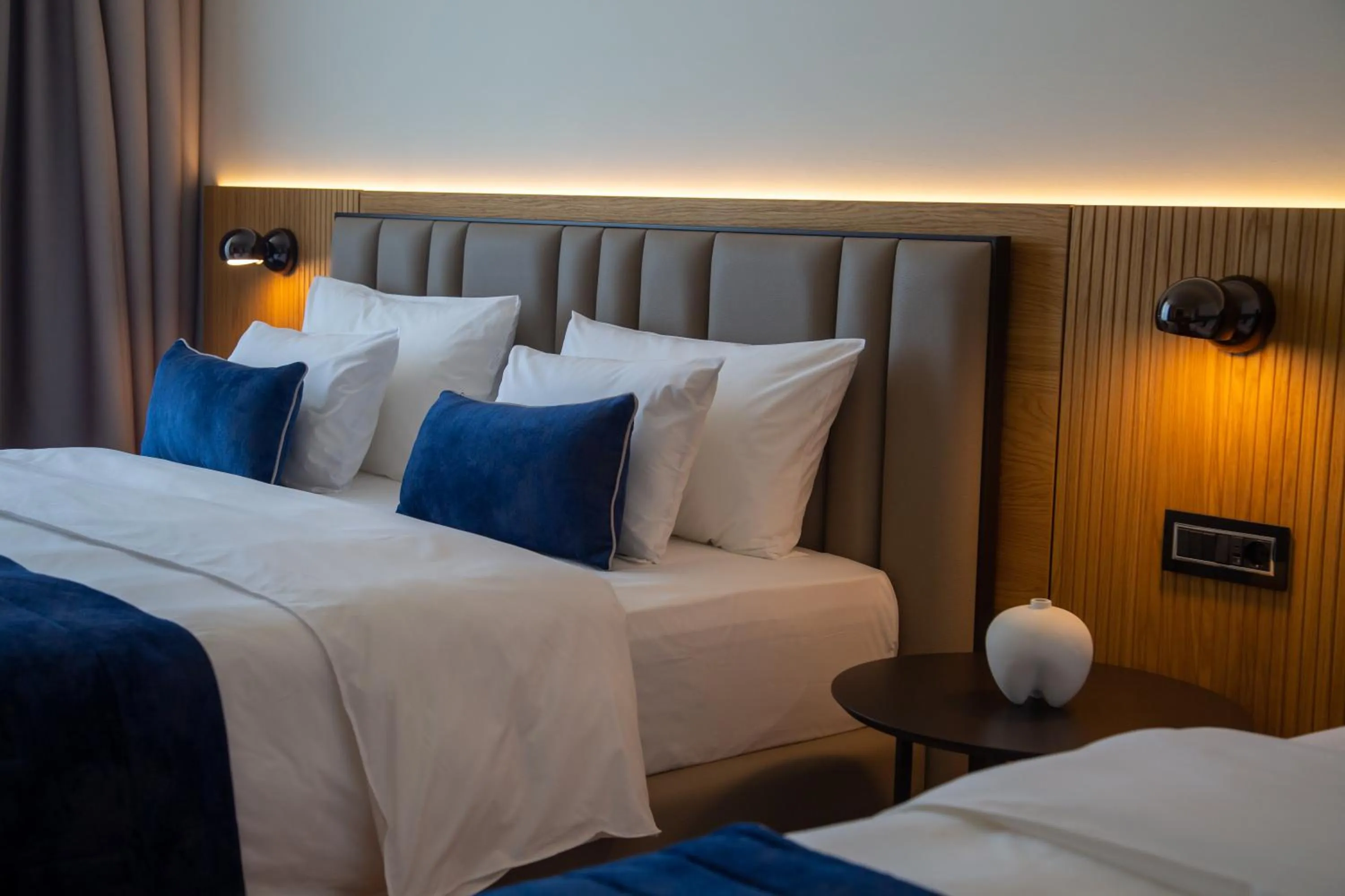 Bed in Abi's Hotel & SPA Vlore