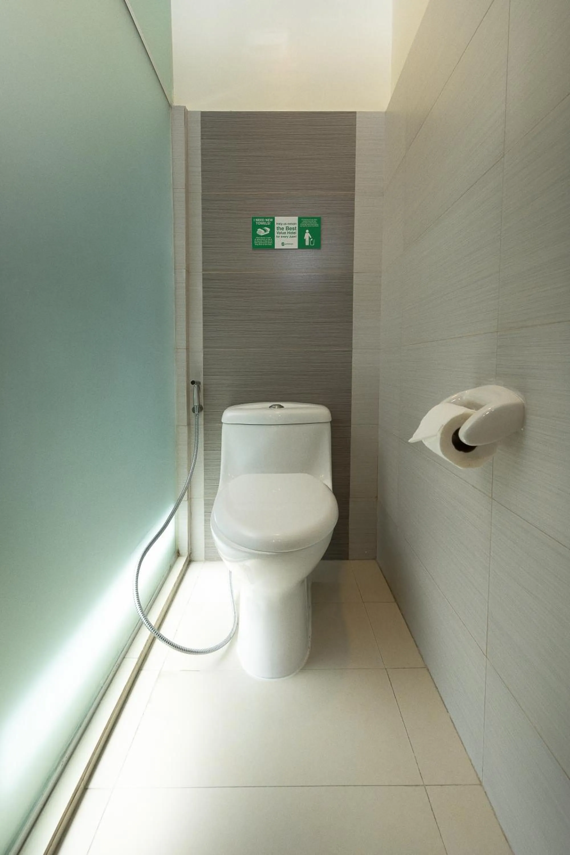 Toilet in Go Hotels Ortigas Center