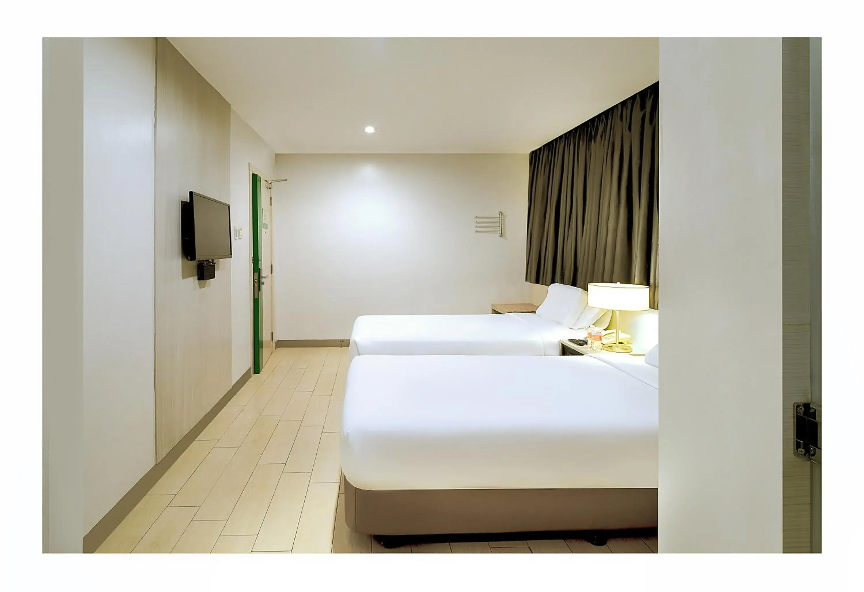 Bed in Go Hotels Ortigas Center Bed in Go Hotels Ortigas Center