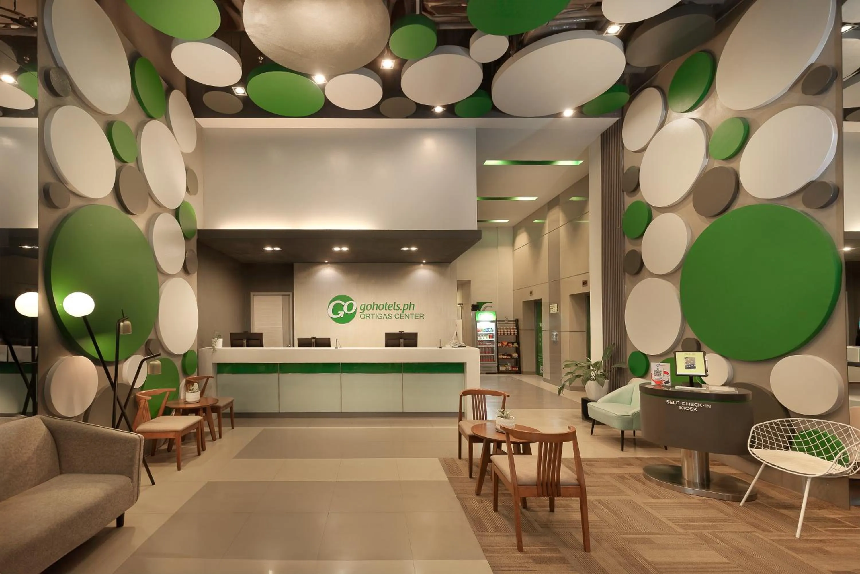 Lobby or reception in Go Hotels Ortigas Center