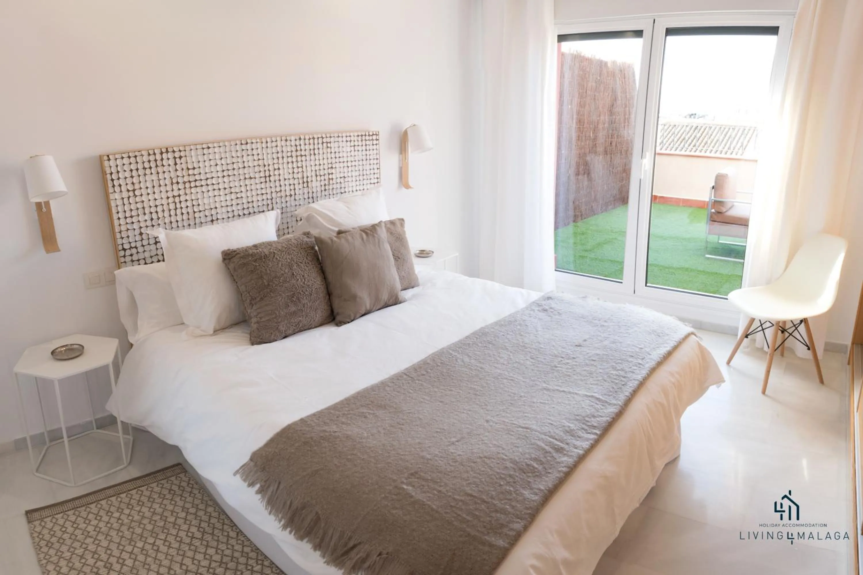 Bed in Living4malaga Blue Bay
