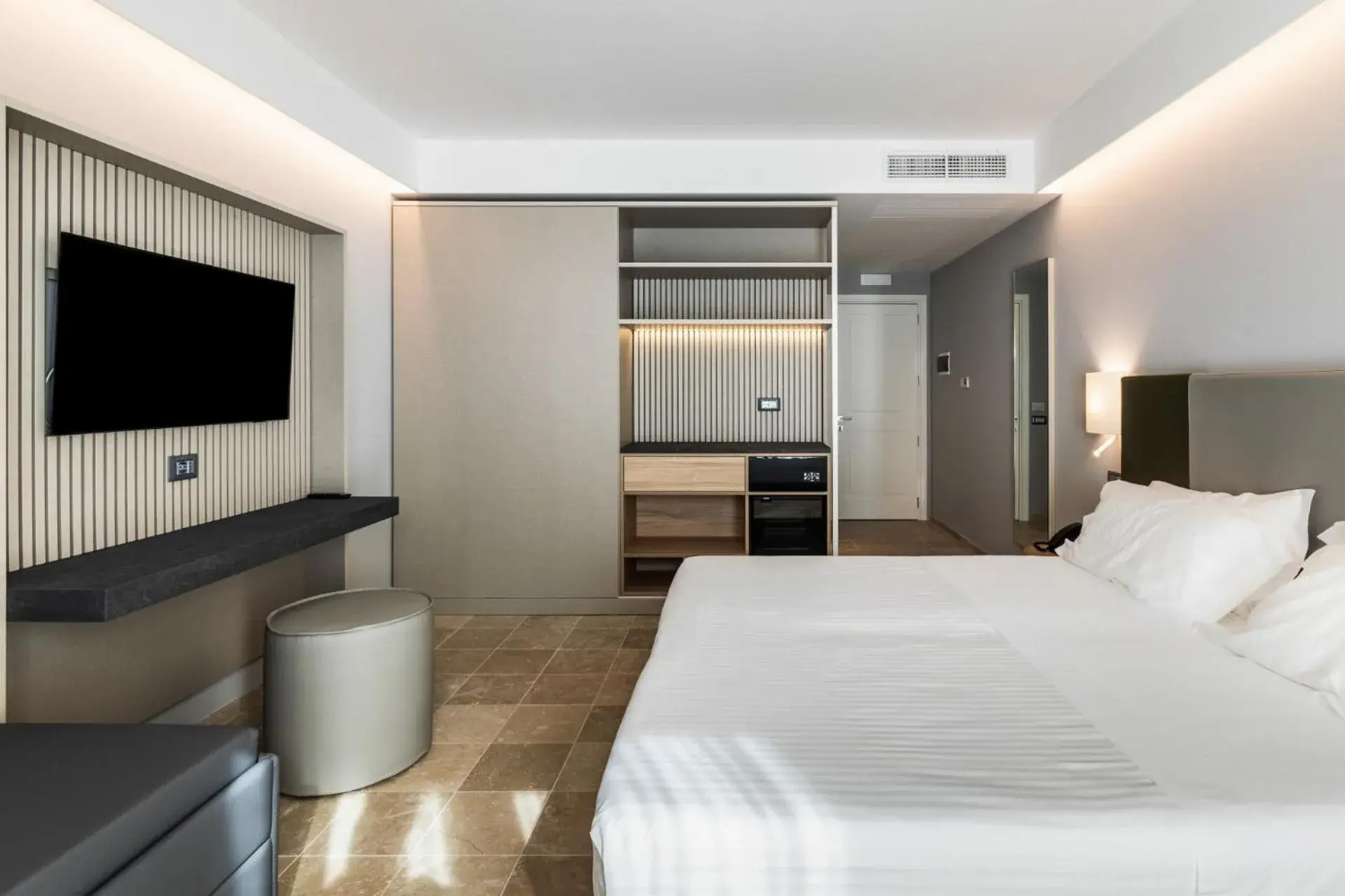 Junior Suite with Terrace in Hotel Netum Mare Junior Suite with Terrace in Hotel Netum Mare