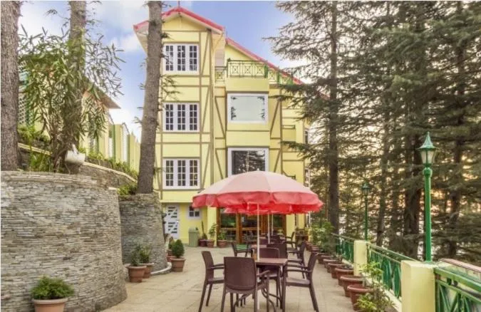 Facade/entrance in The Woodstock Resort