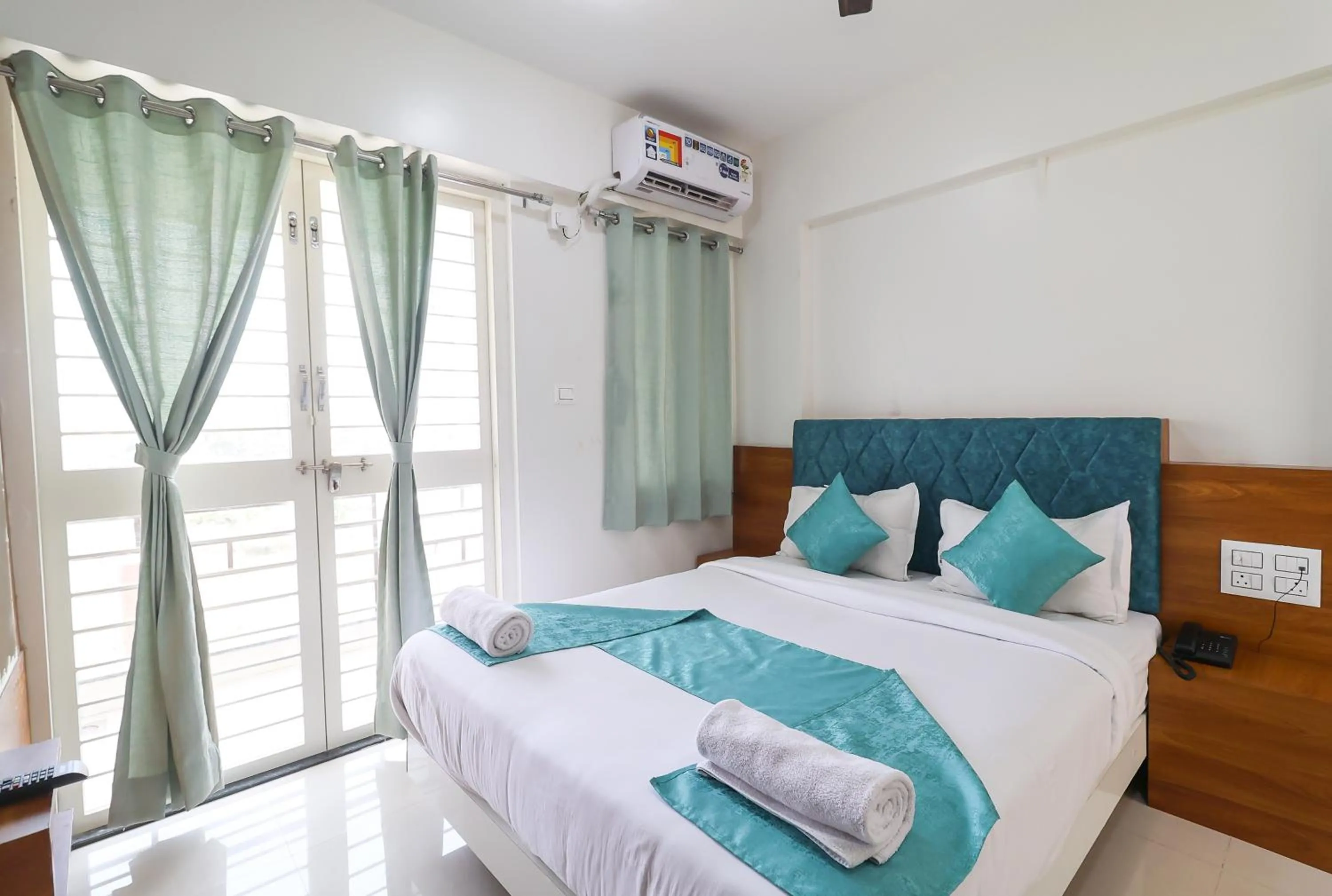 Bed in Hotel Tridents