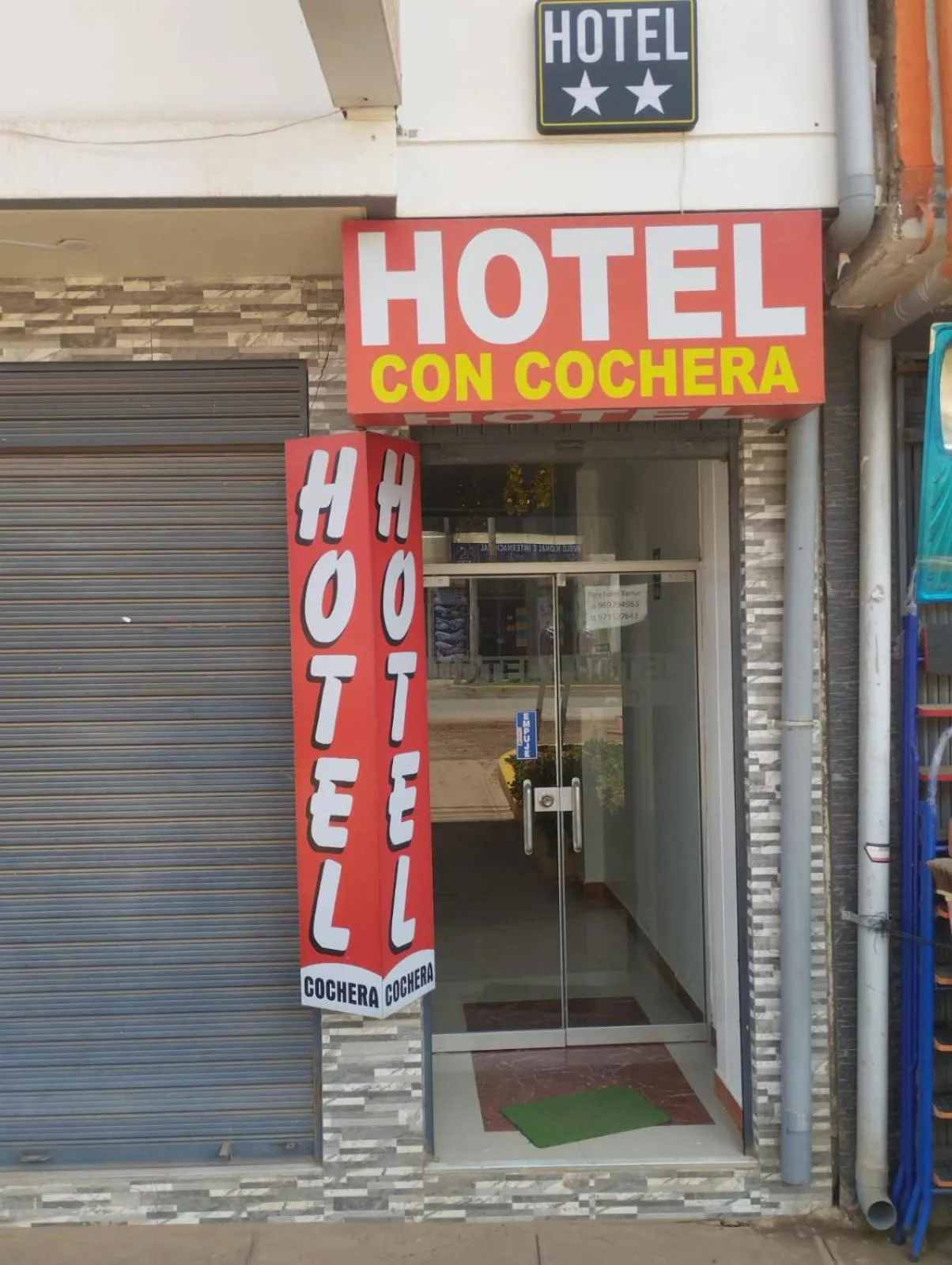 Street view in hotel plaza chinchero