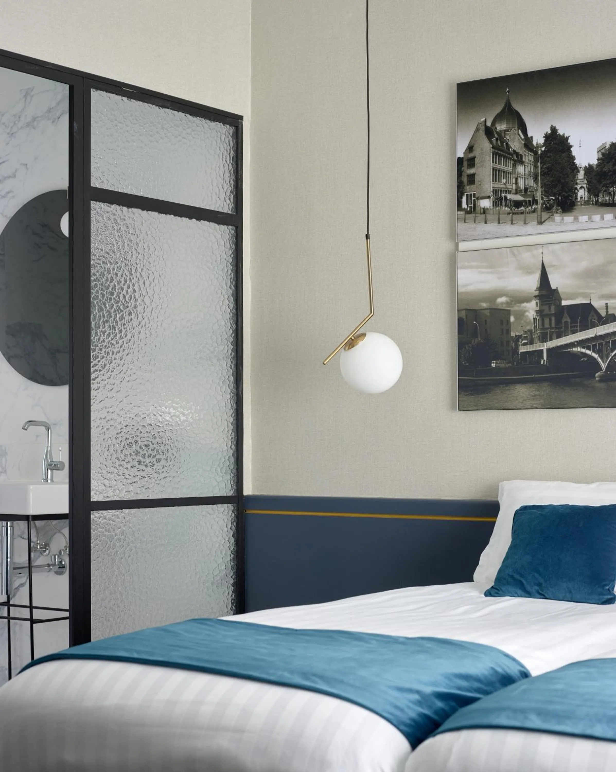 Bedroom, Bed in Amosa Liège City Centre Hotel