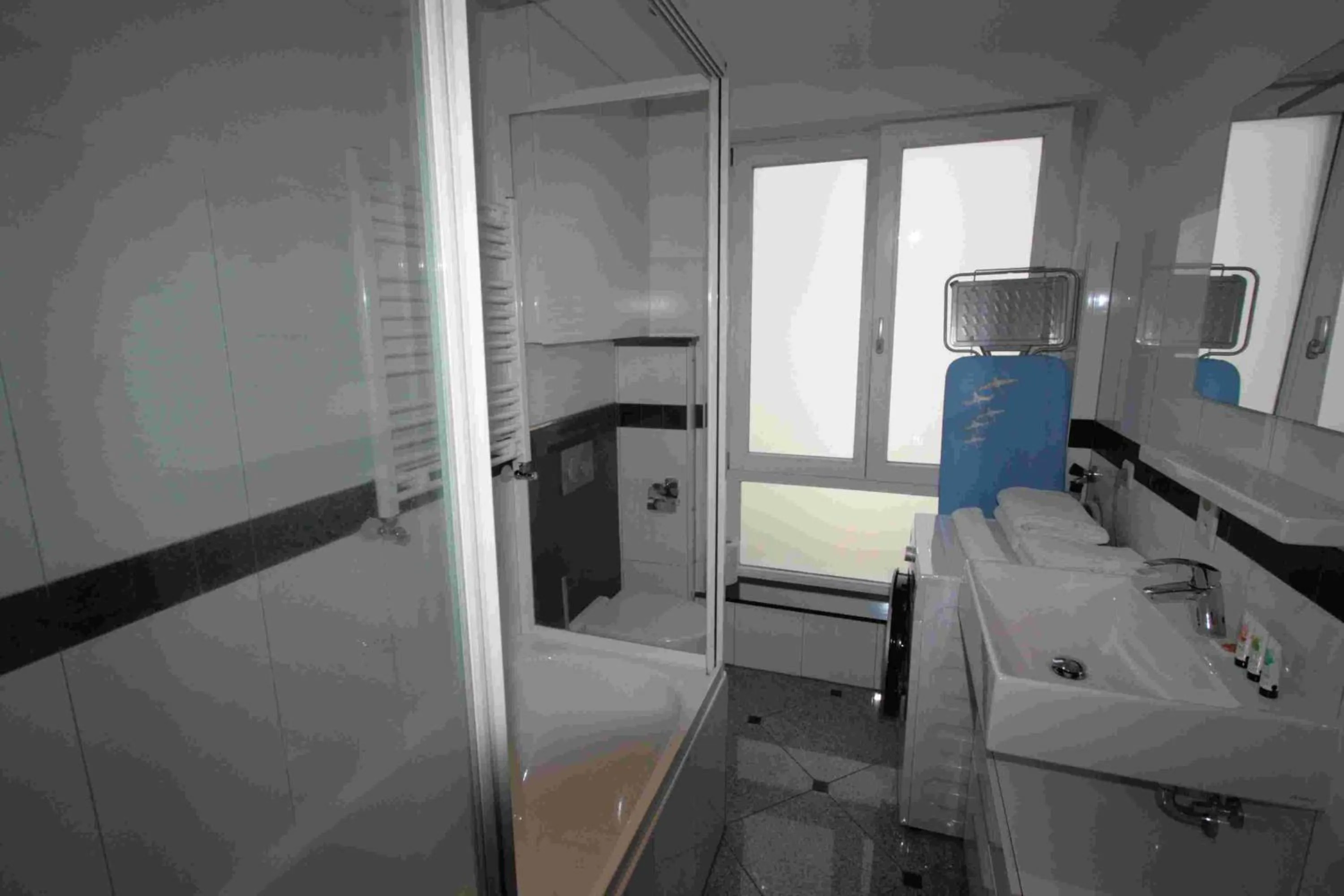 Bathroom in Amosa Liège City Centre Hotel