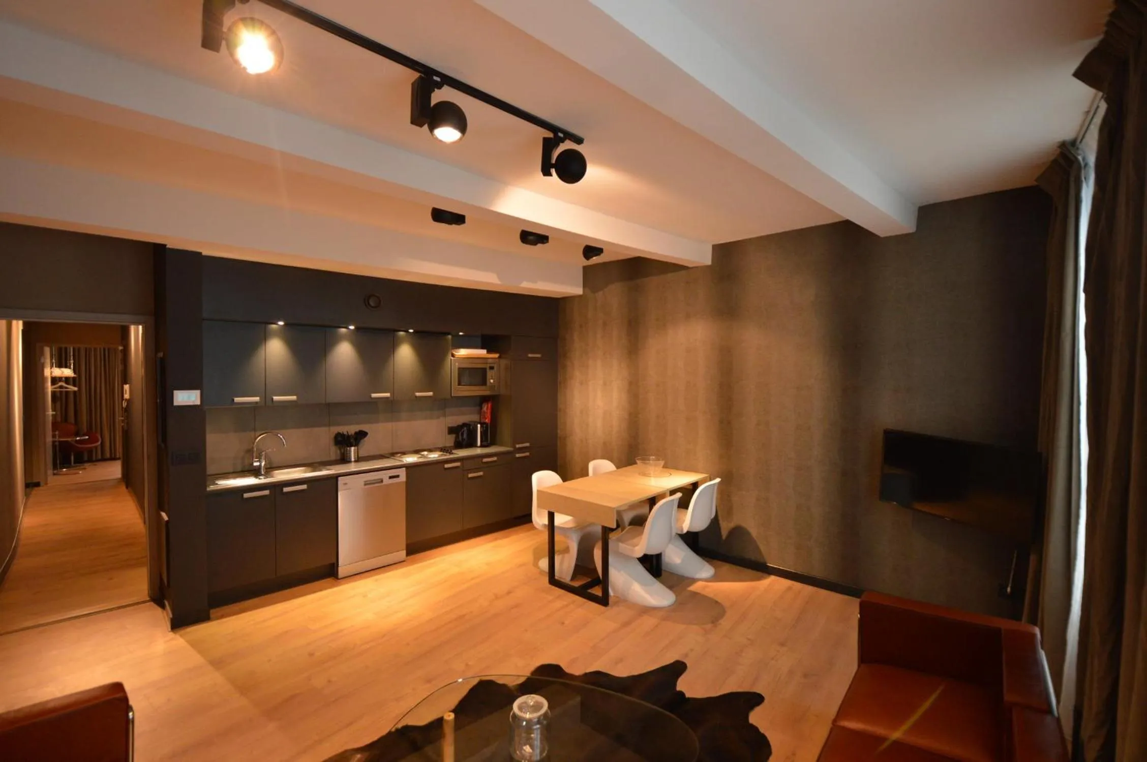 Kitchen or kitchenette in Amosa Liège City Centre Hotel