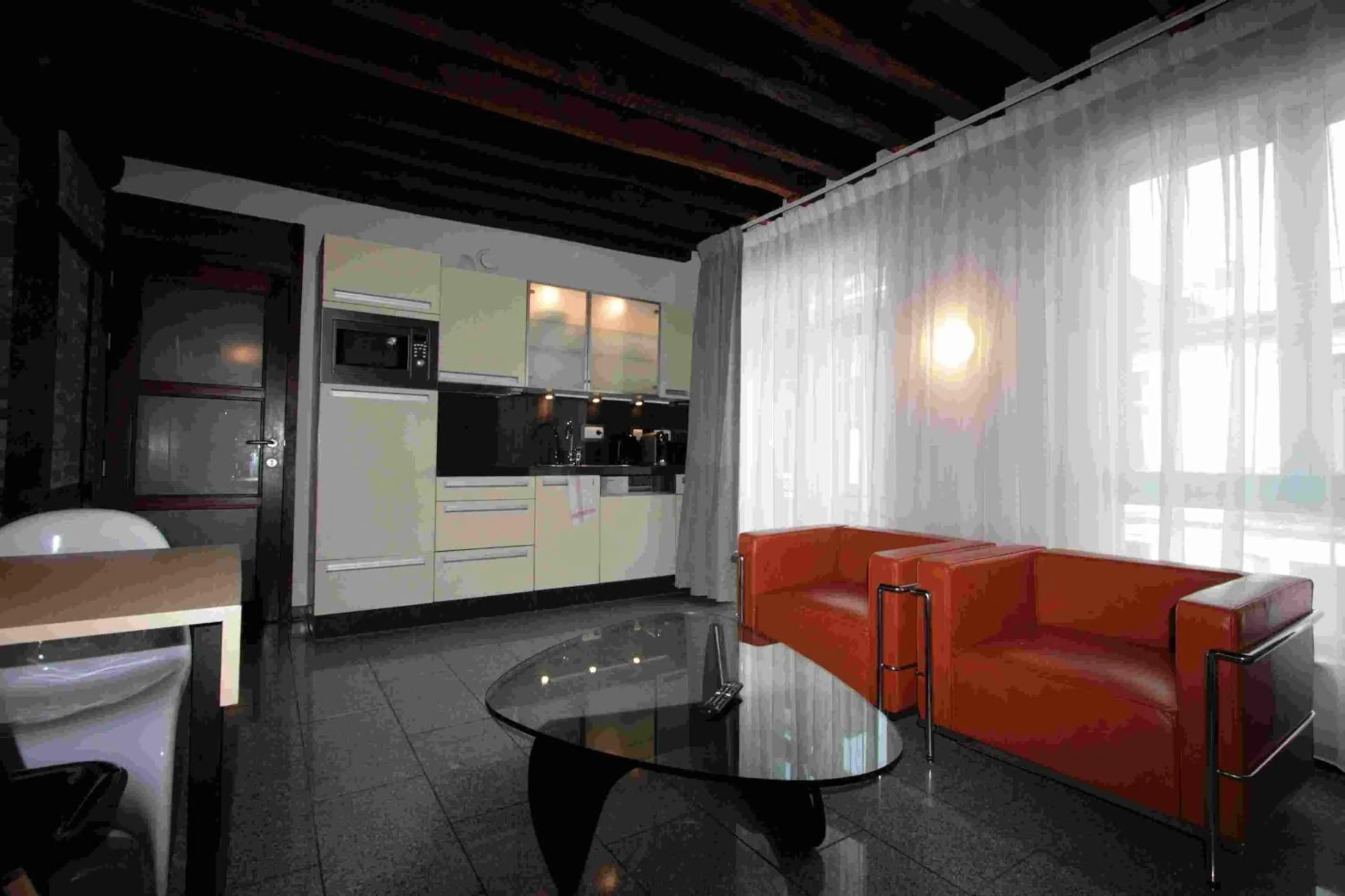 Kitchen or kitchenette in Amosa Liège City Centre Hotel