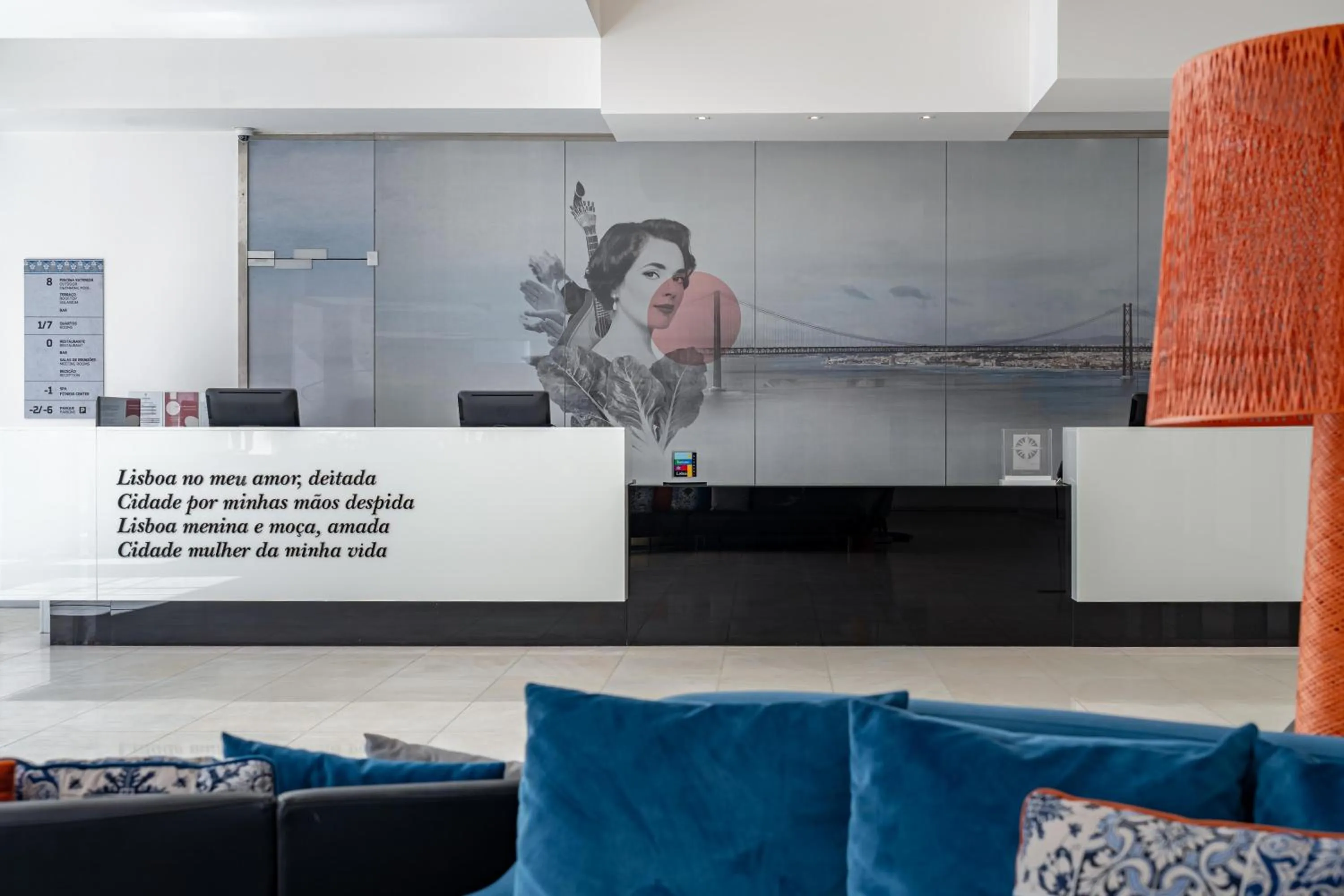 Lobby or reception in Jupiter Lisboa Hotel - Rooftop & Spa