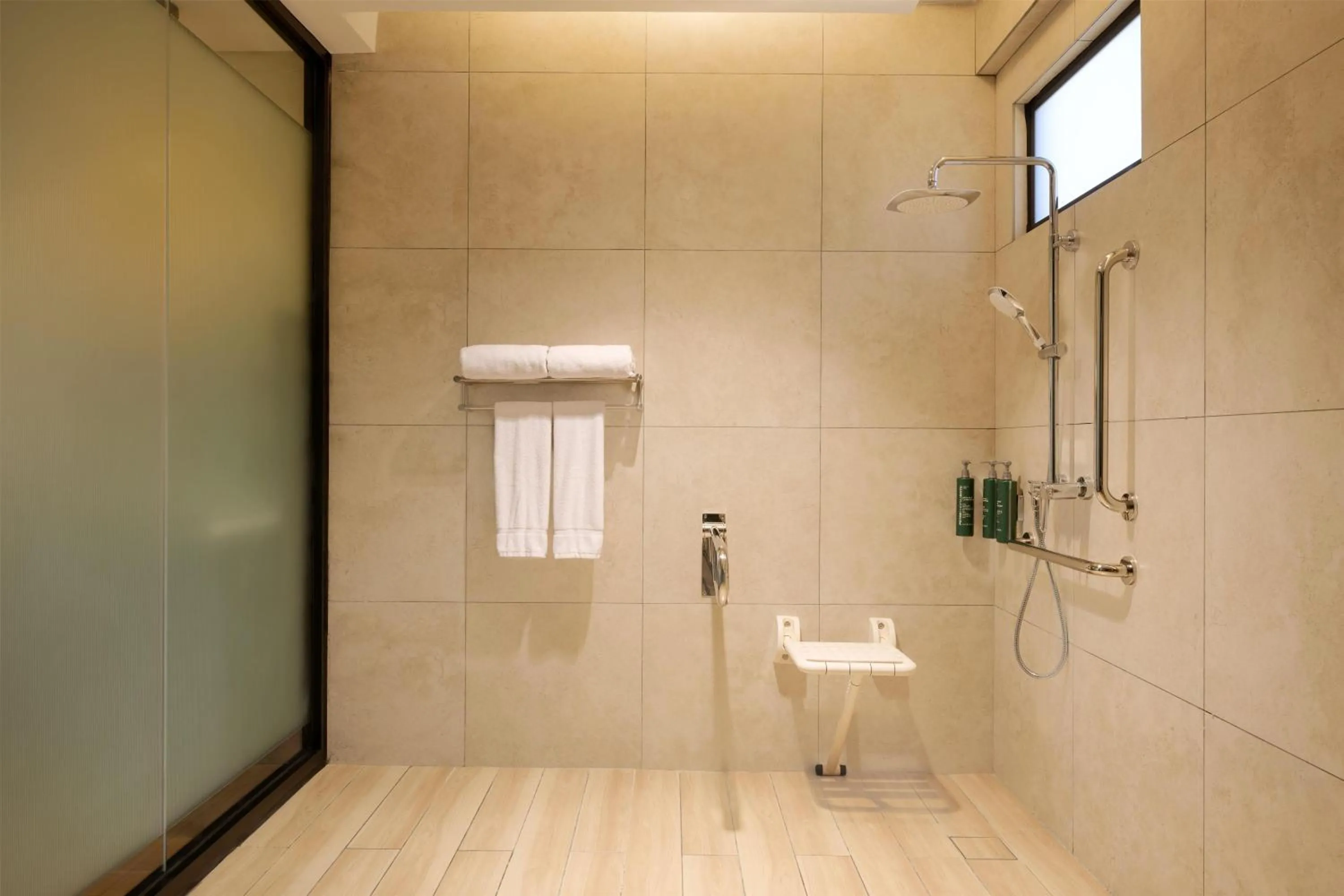 Bathroom in Hilton Garden Inn Kota Kinabalu Tuaran