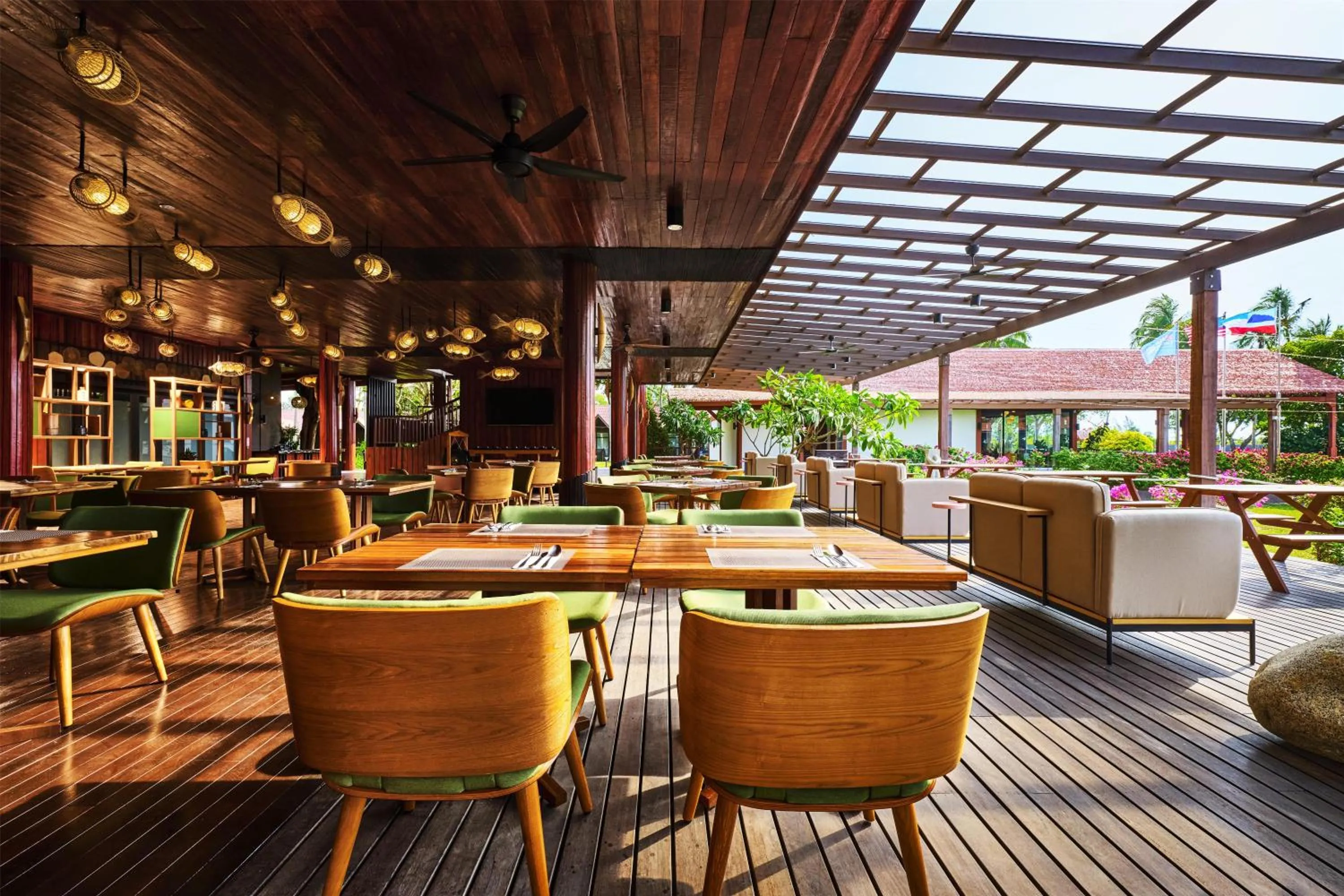Restaurant/places to eat in Hilton Garden Inn Kota Kinabalu Tuaran