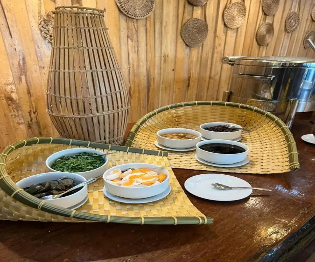 Restaurant/places to eat in Borneo Beach & Mangrove Resort Restaurant/places to eat in Borneo Beach & Mangrove Resort