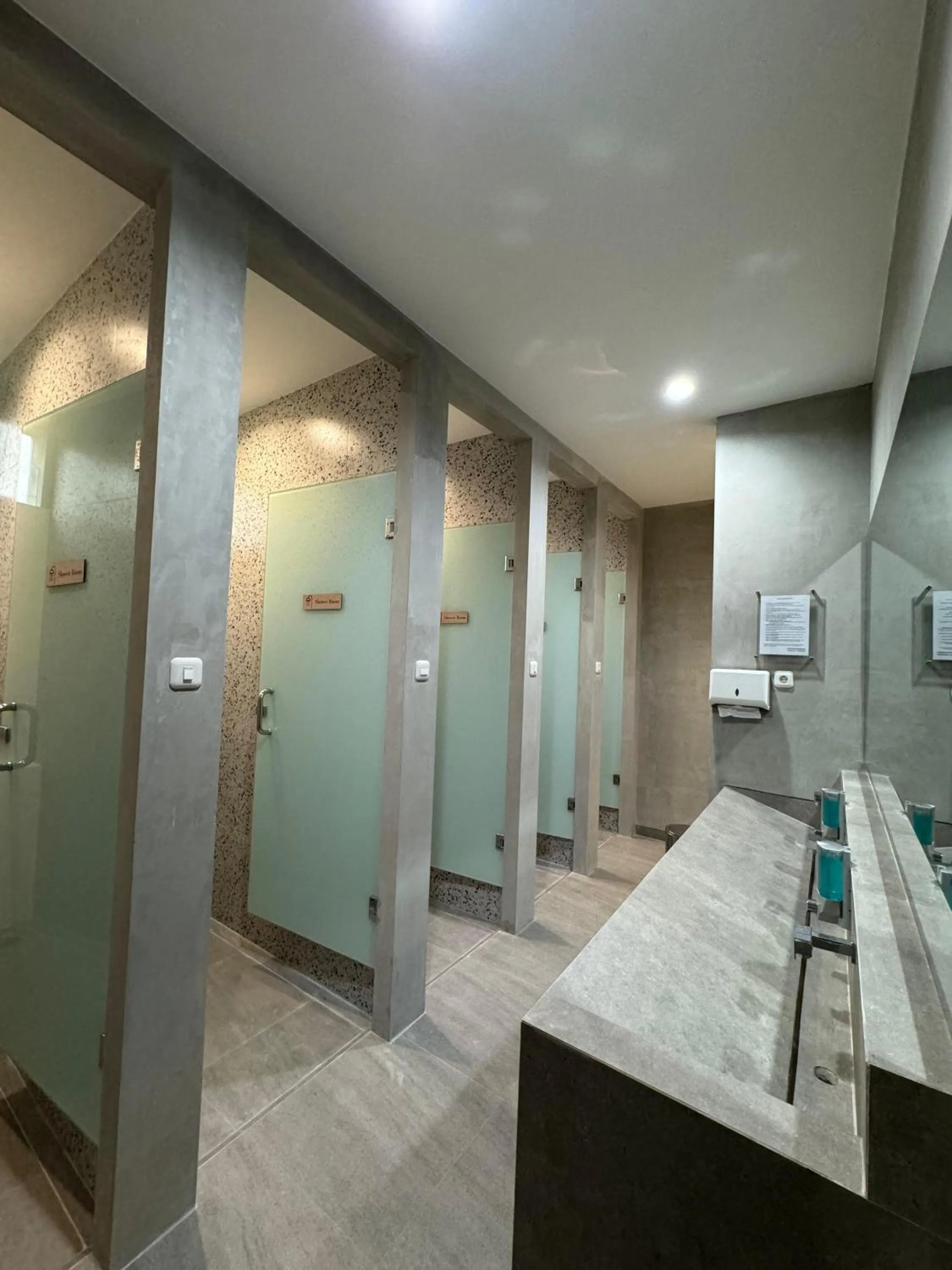 Bathroom in Youkata stay Hotel