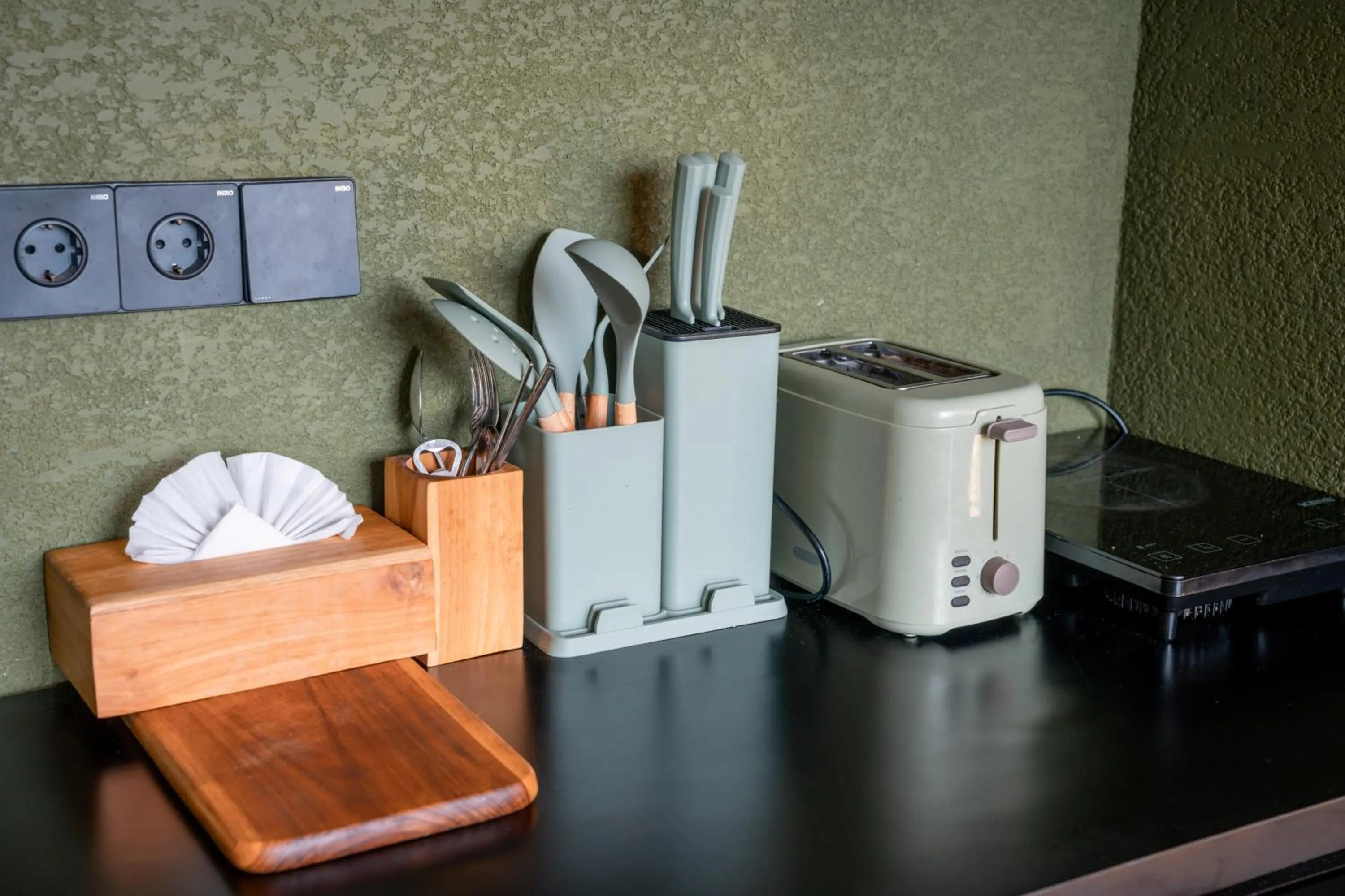 Kitchen or kitchenette in Black Wood Cabin