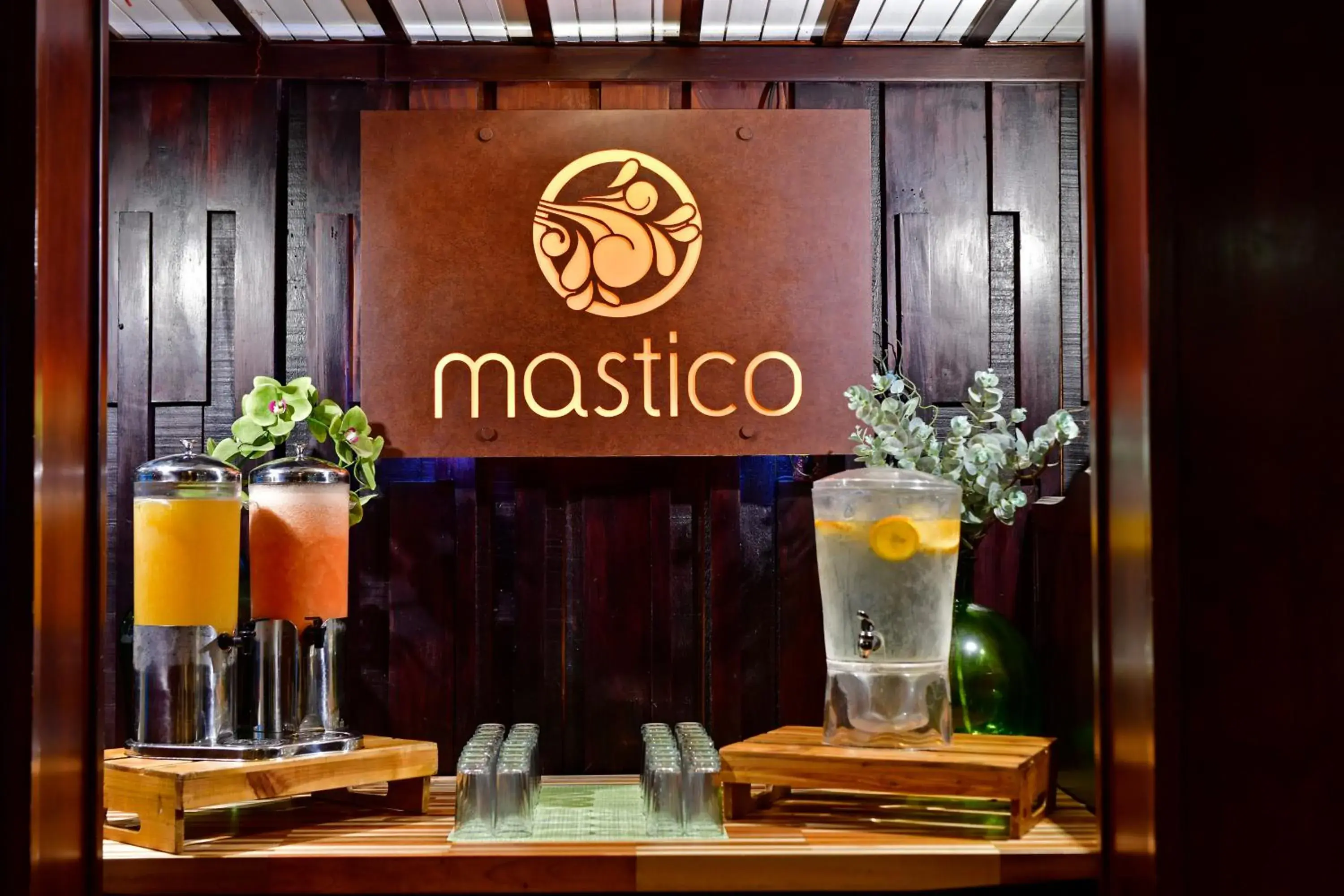 Food and drinks in Auténtico Hotel Food and drinks in Auténtico Hotel