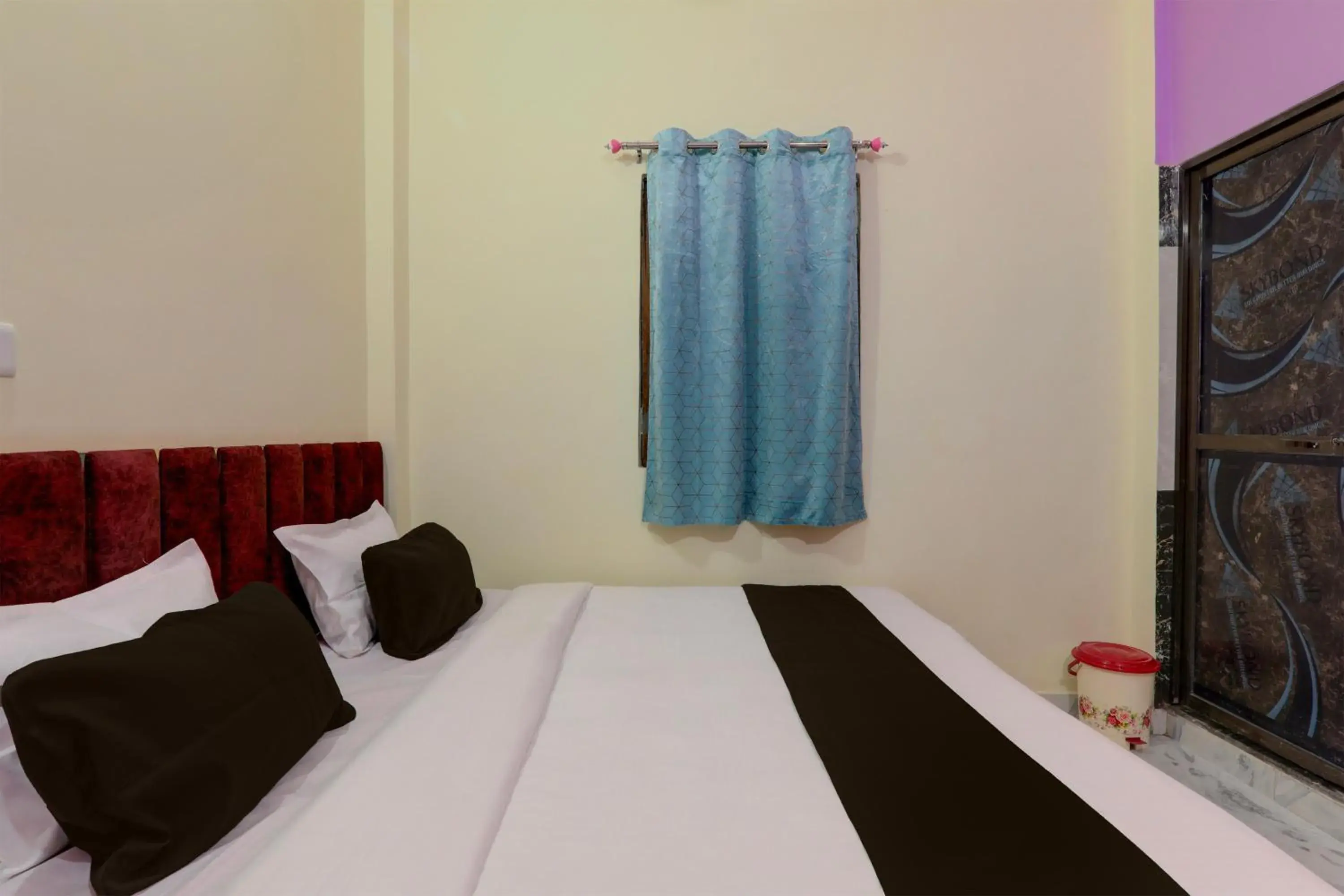 Bedroom, Bed in Hotel O Krishna guest house and restaurant Bedroom, Bed in Hotel O Krishna guest house and restaurant