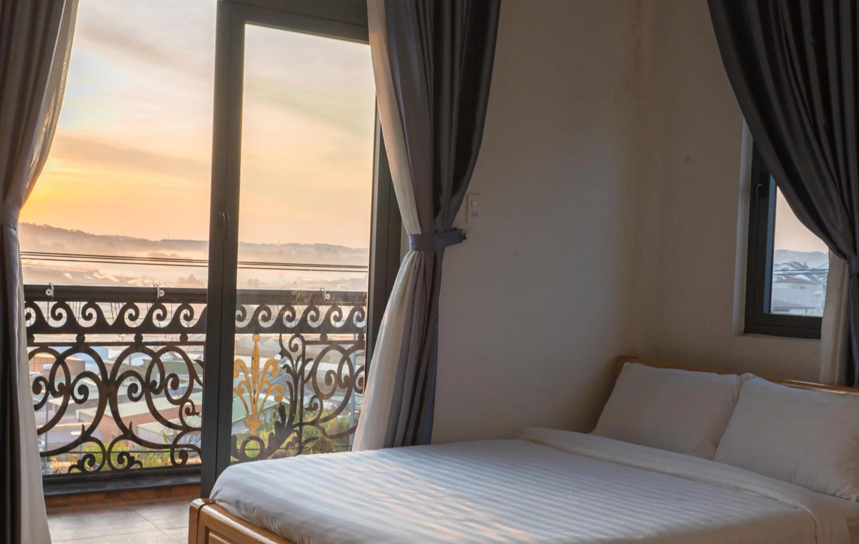 Natural landscape, Bed in Nhý Villa Đà Lạt Review