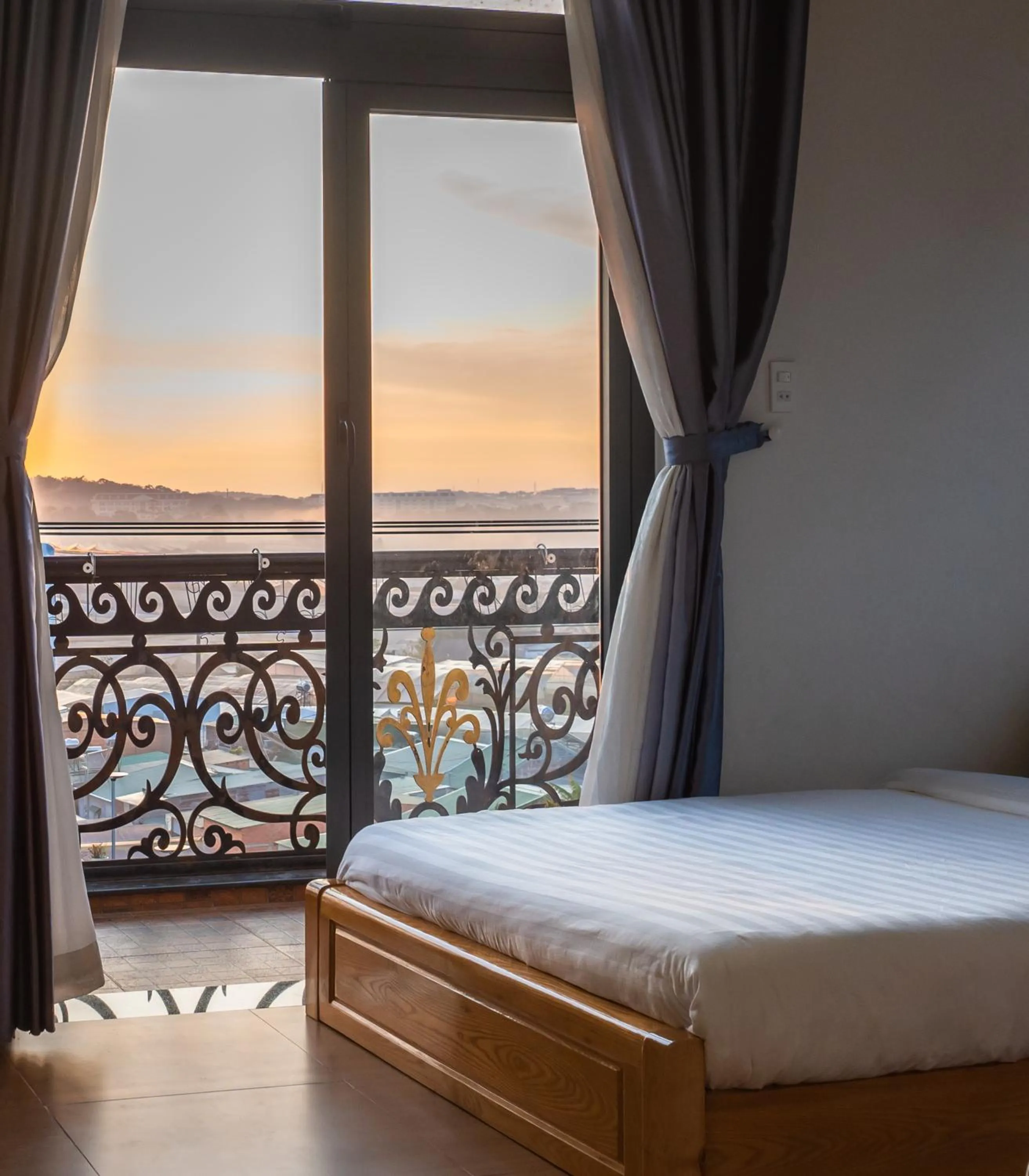 Bed in Nhý Villa Đà Lạt Review