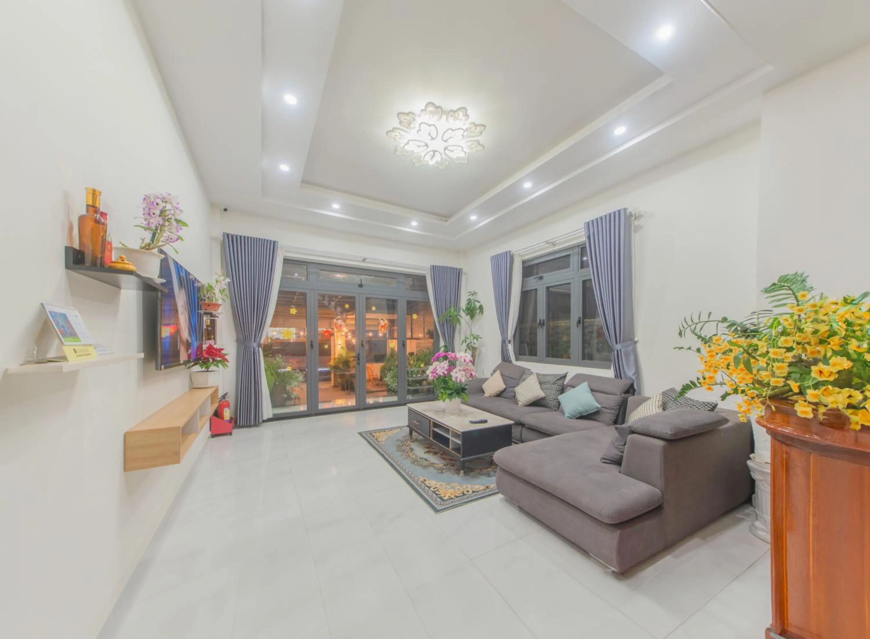 TV and multimedia in Nhý Villa Đà Lạt Review