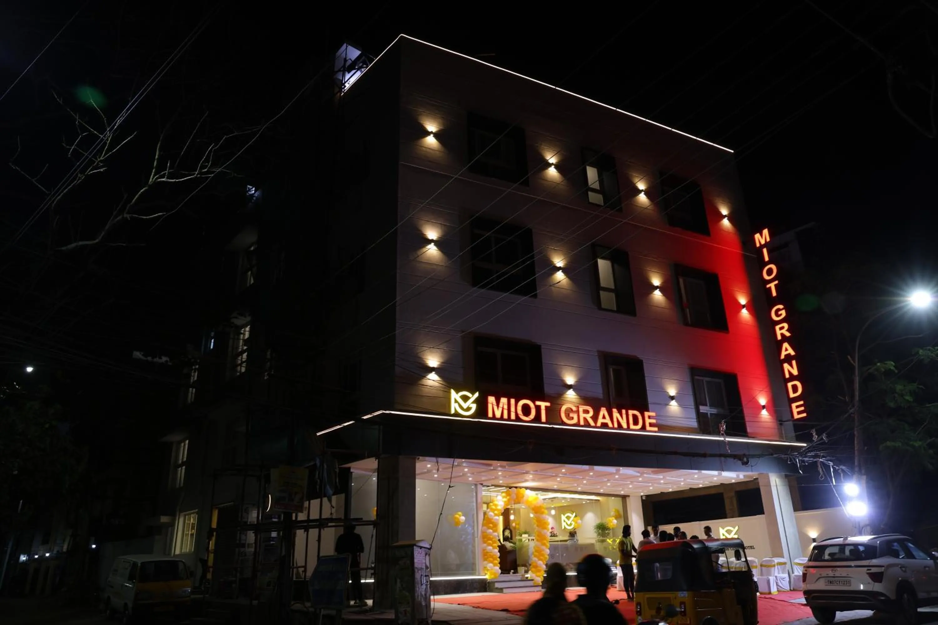 Property building in Mount Grande