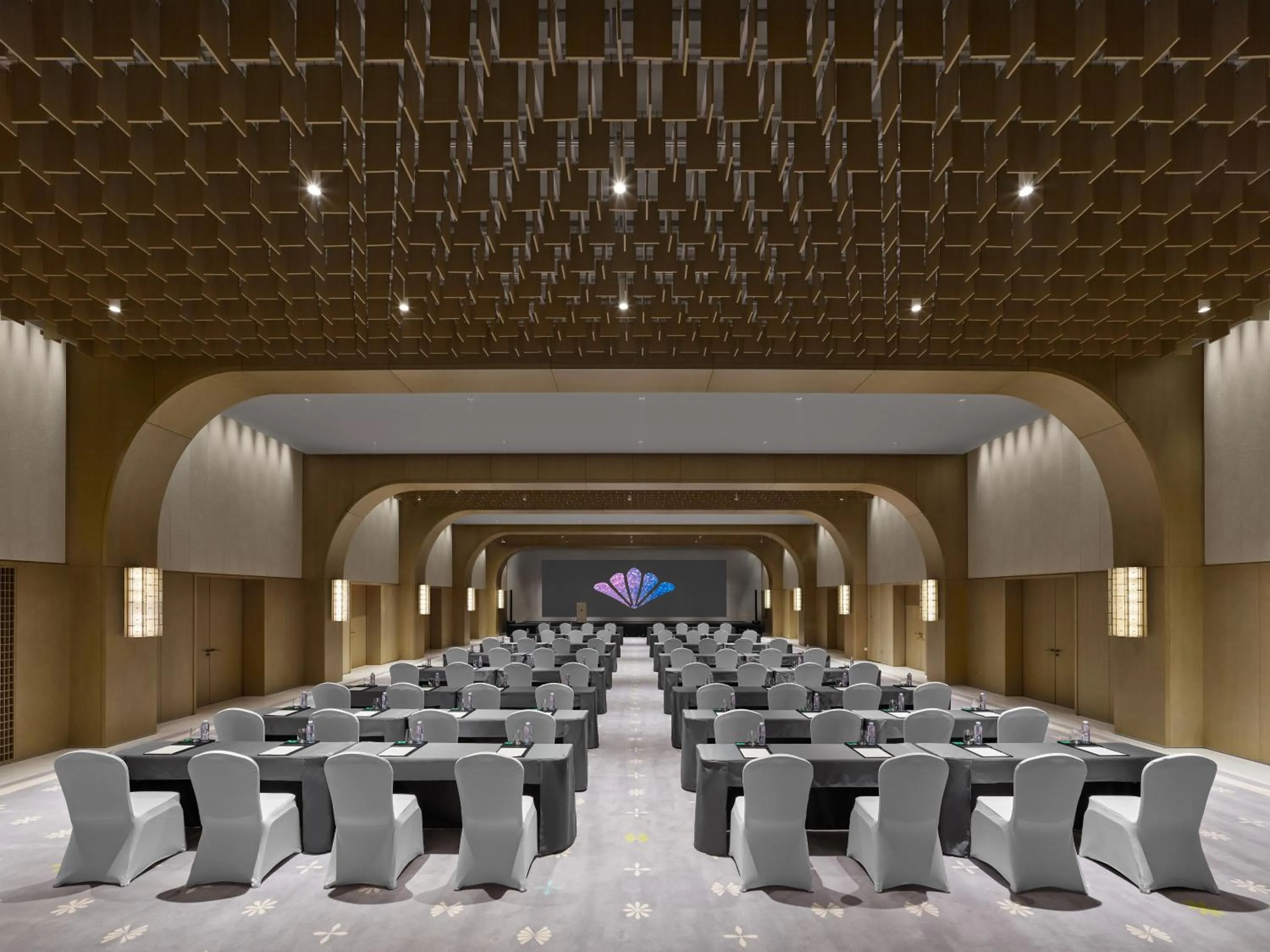 Meeting/conference room in Maison Albar Hotels Leshan