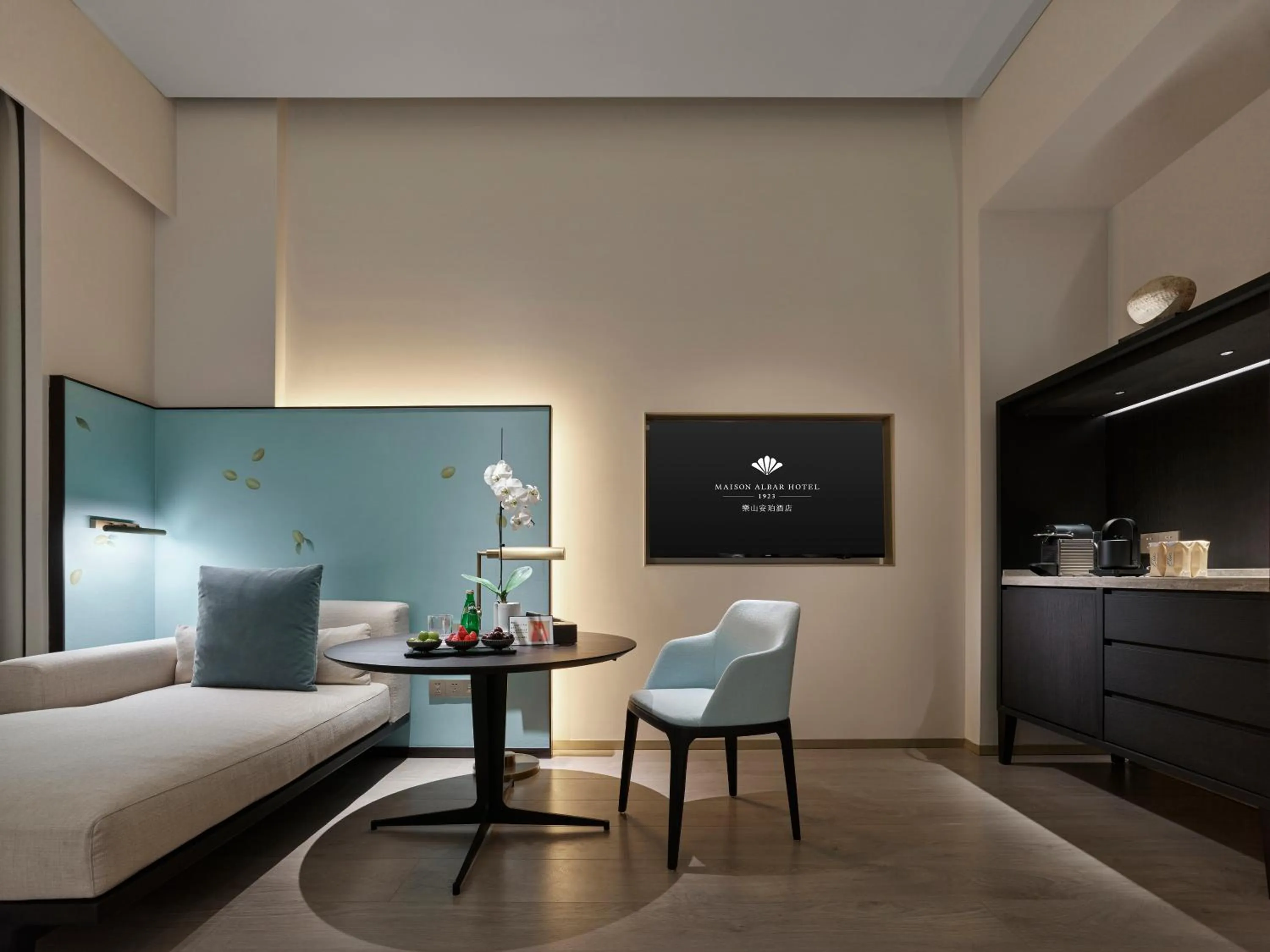 hair dresser, Bed in Maison Albar Hotels Leshan