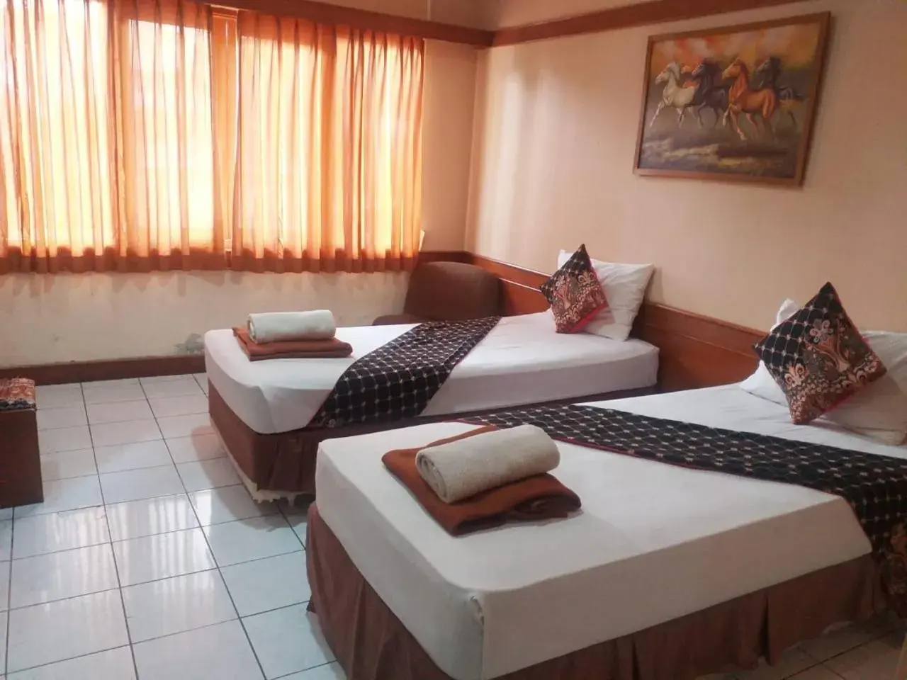 Double or Twin Room with Private Bathroom in Hotel Bumi Kitri Double or Twin Room with Private Bathroom in Hotel Bumi Kitri