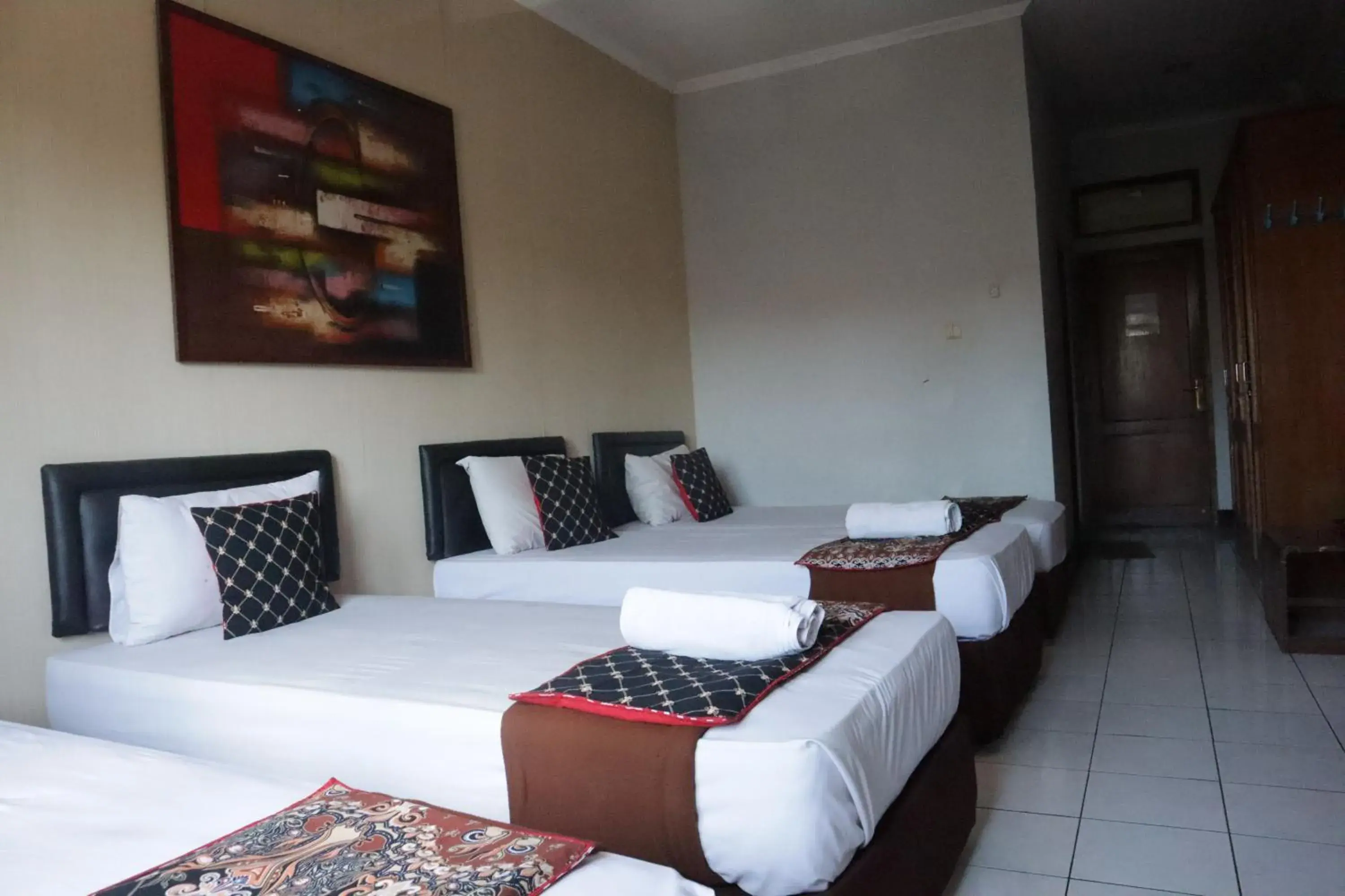 Family Room with Private Bathroom in Hotel Bumi Kitri Family Room with Private Bathroom in Hotel Bumi Kitri